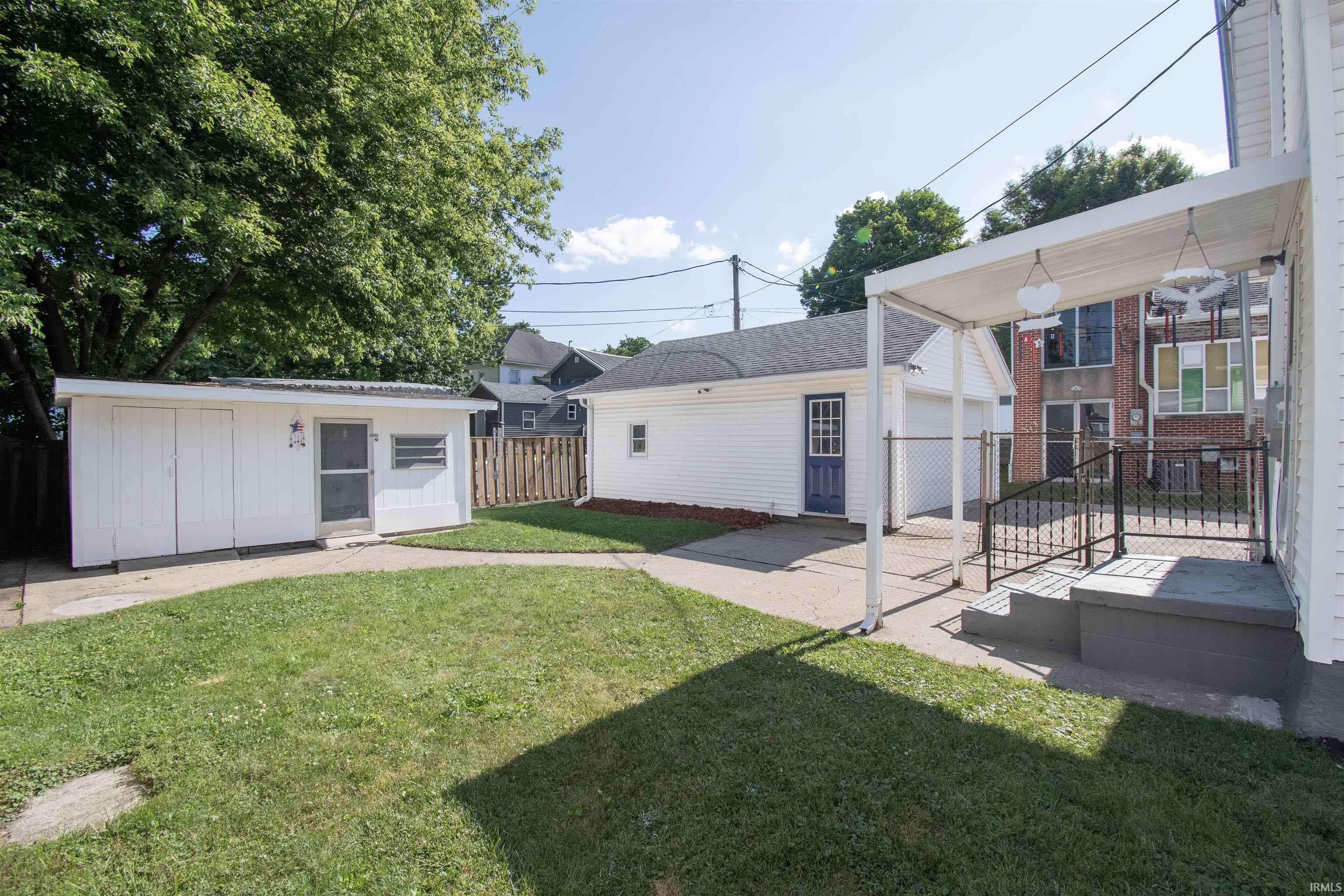 Photo 5 of 310 E Mitchell Street
