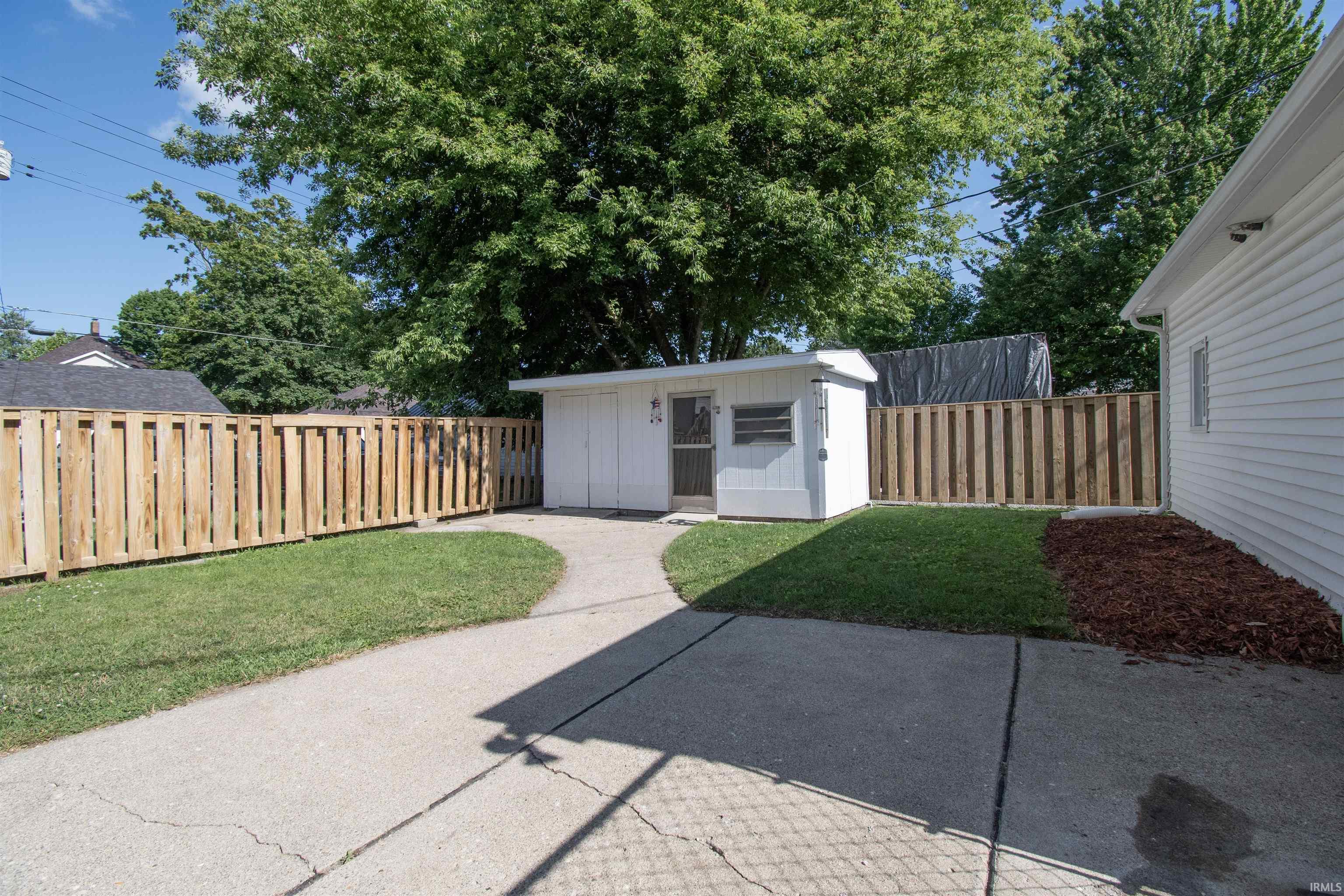 Photo 6 of 310 E Mitchell Street