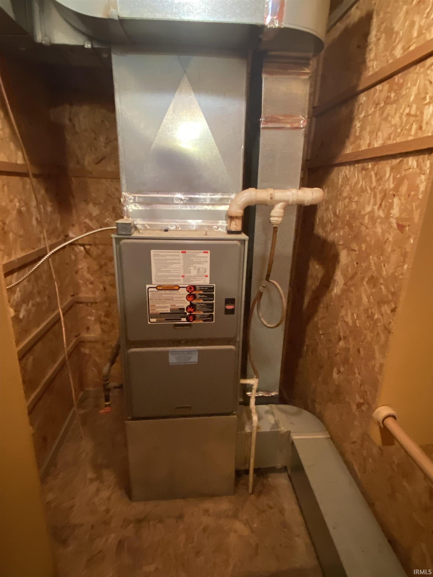 Photo 5 of 8720 N 350 W