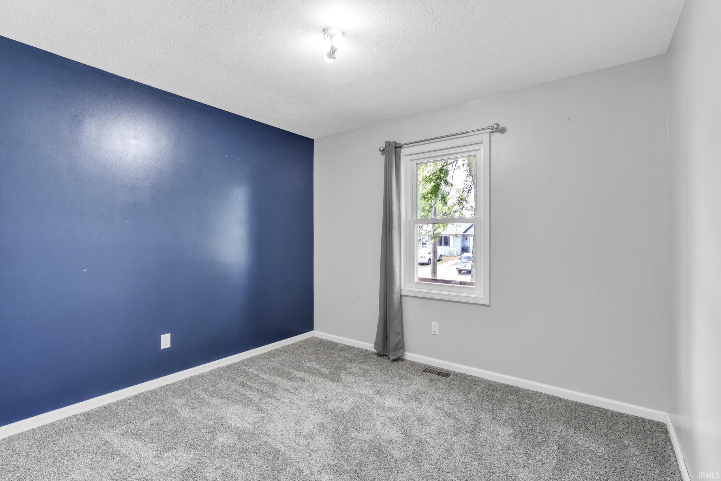 Photo 11 of 311 N Golden Drive