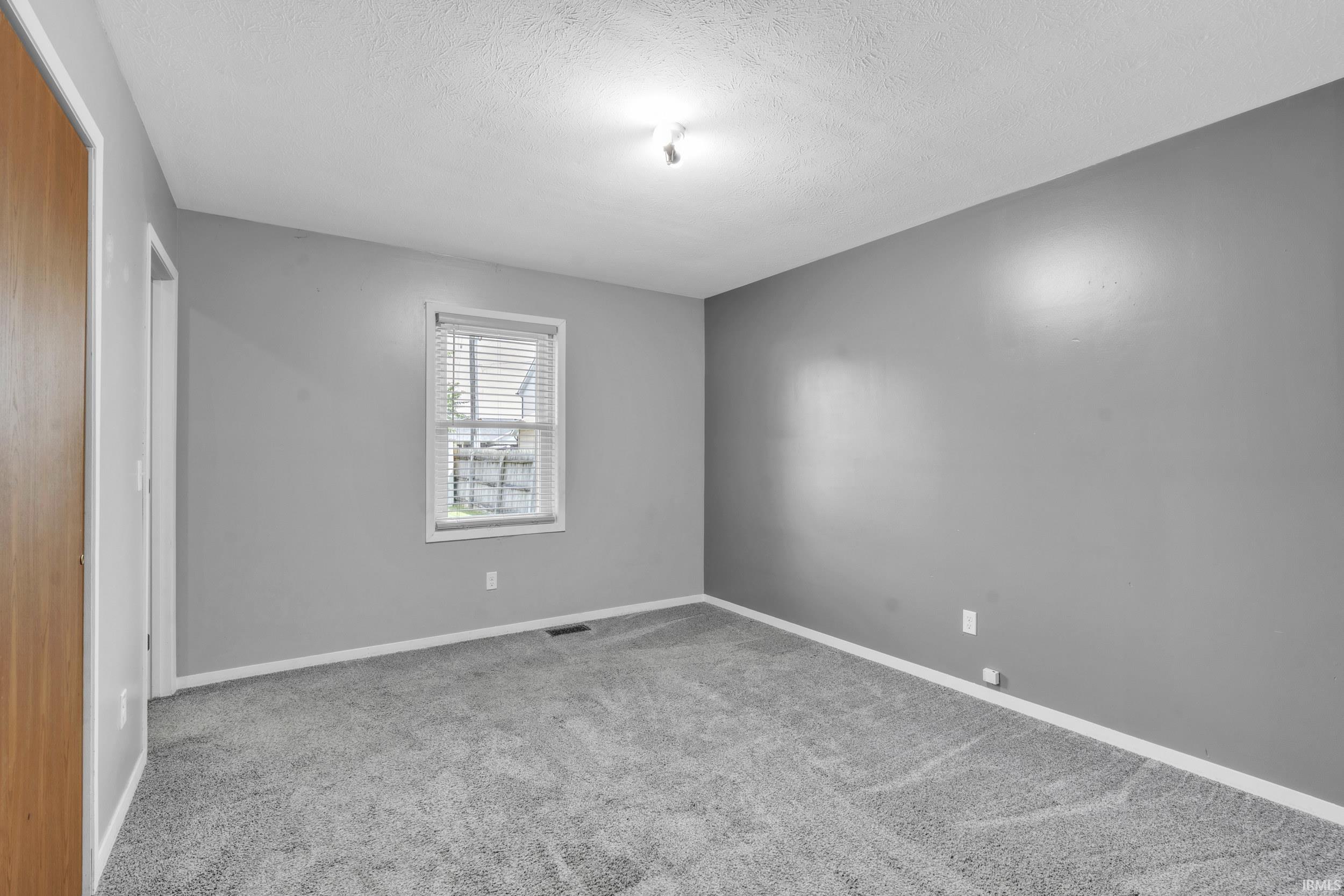 Photo 14 of 311 N Golden Drive