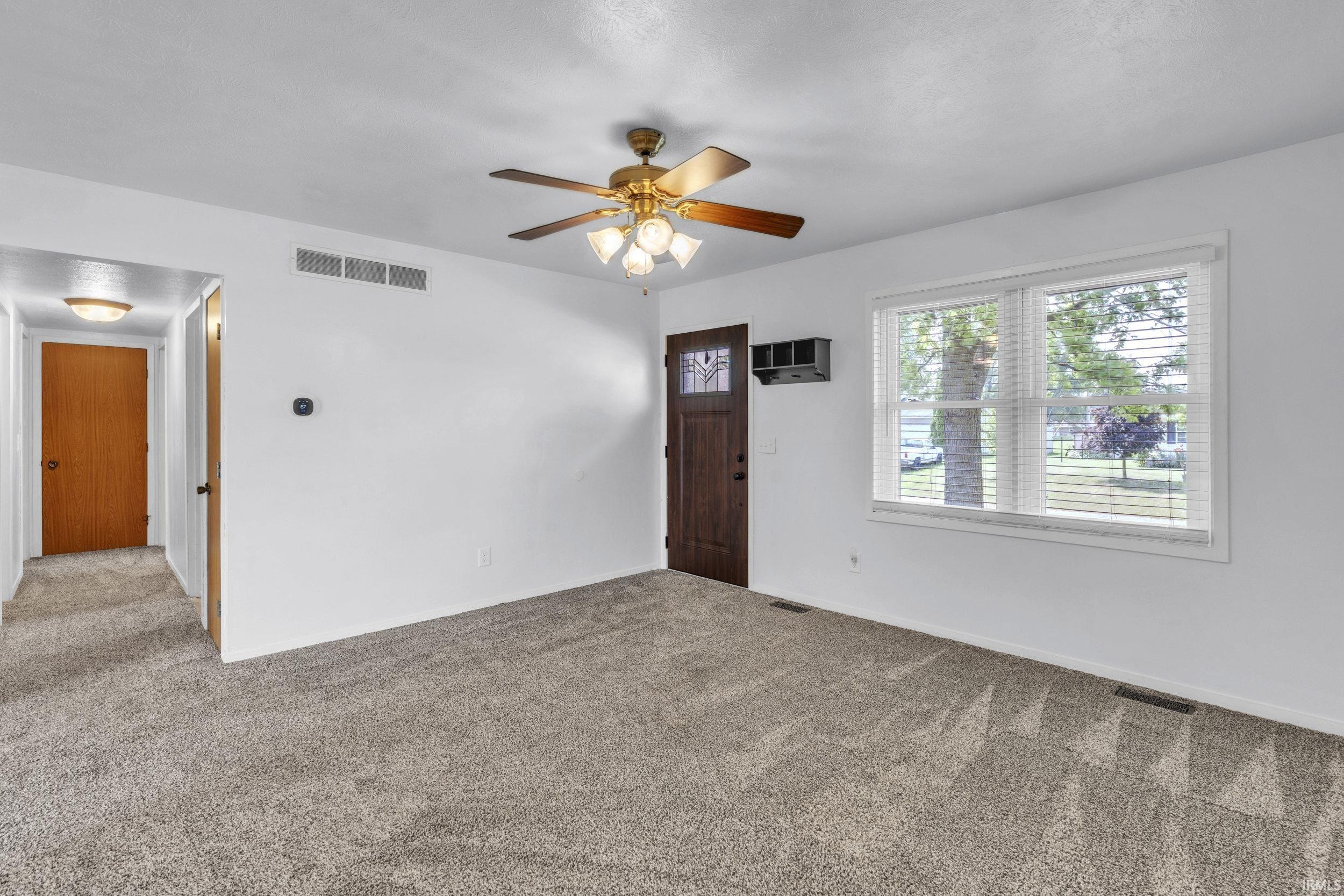 Photo 5 of 311 N Golden Drive