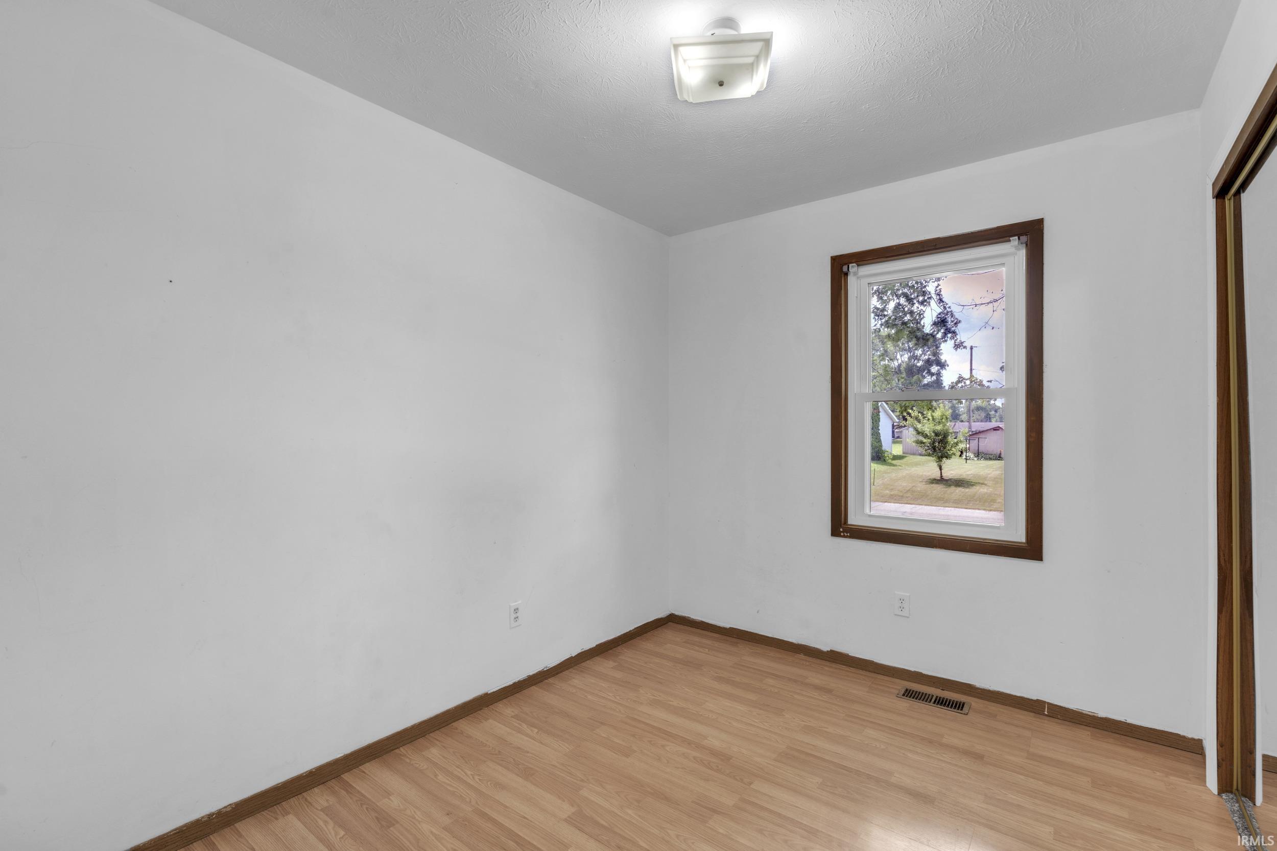 Photo 9 of 311 N Golden Drive