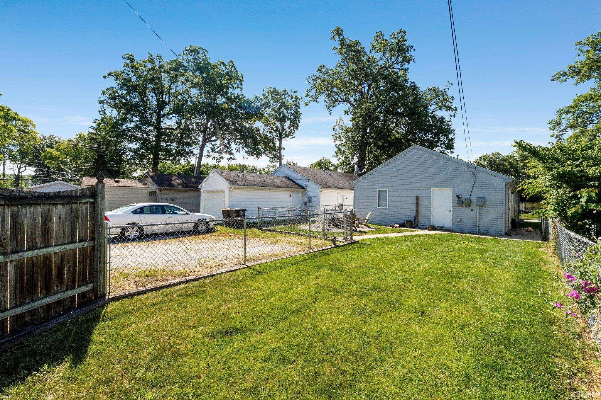 Photo 19 of 2321 Glenwood Avenue