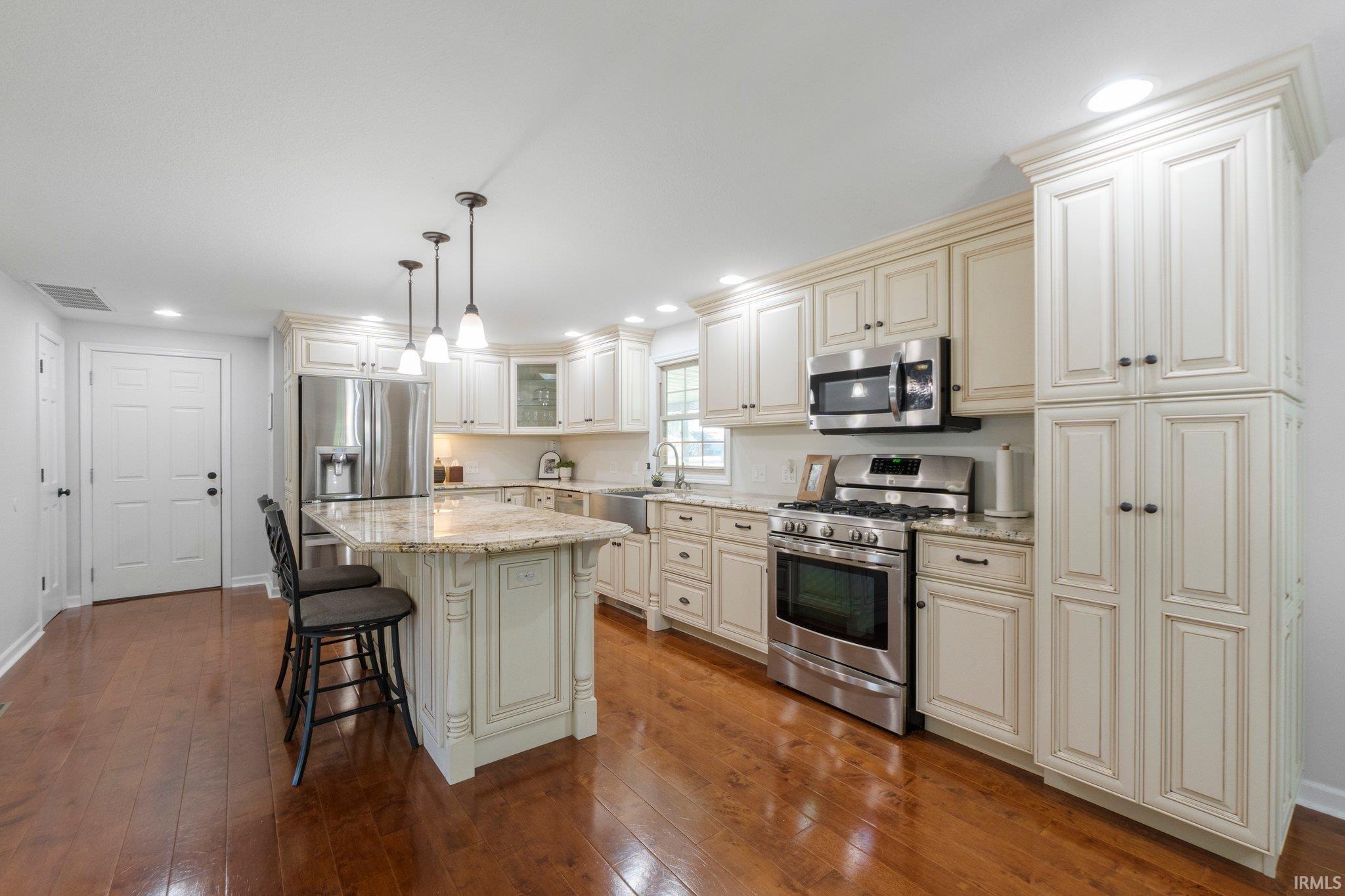 Photo 12 of 1704 S Sutton Circle Drive