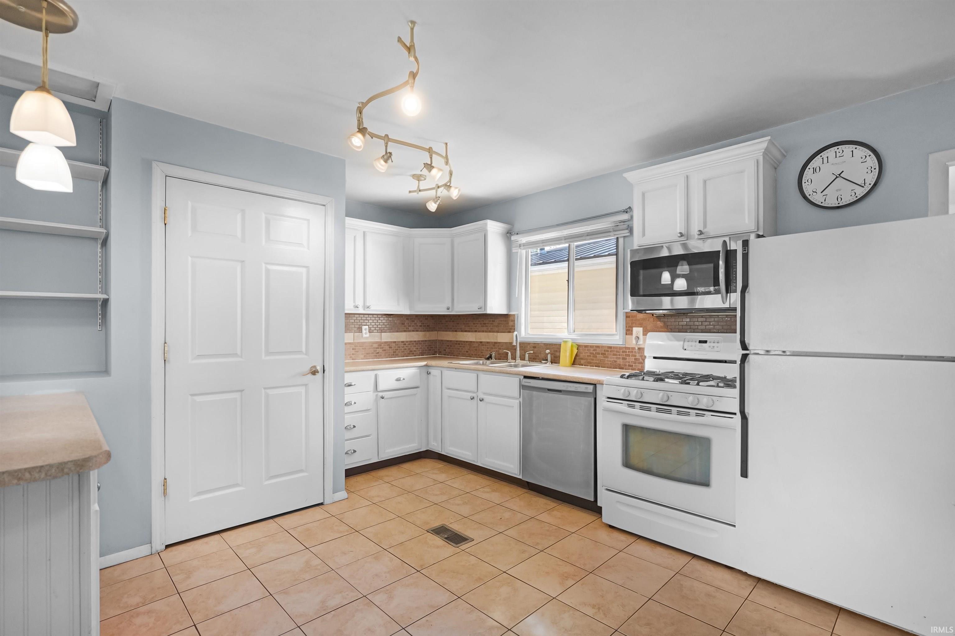 Photo 7 of 209 Ra Mar Drive