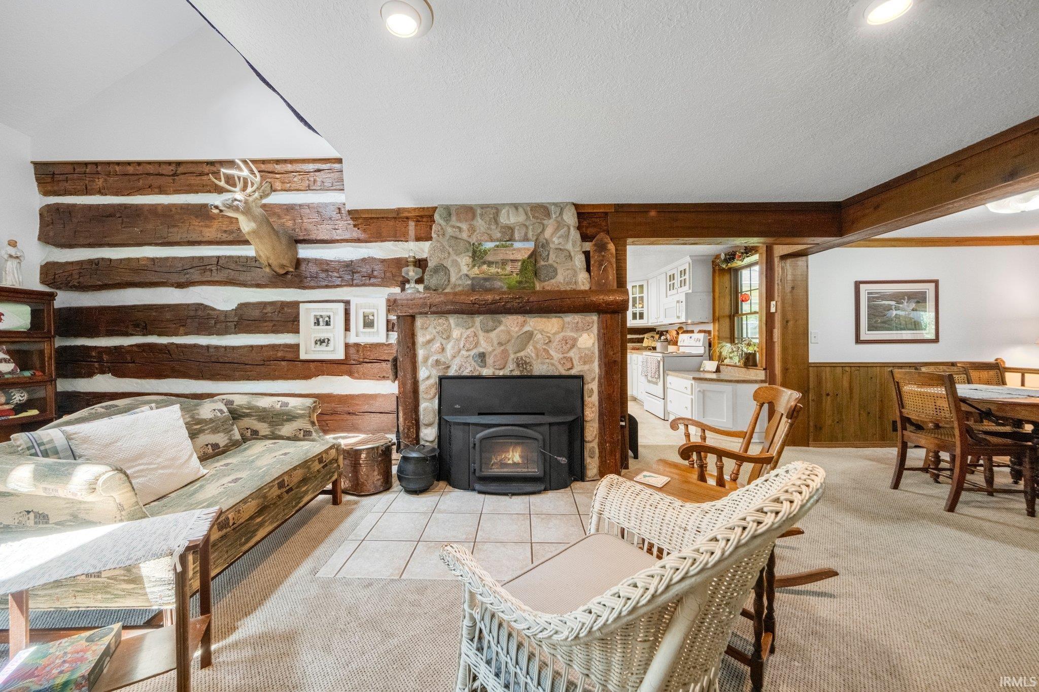 411 E Morsches Road