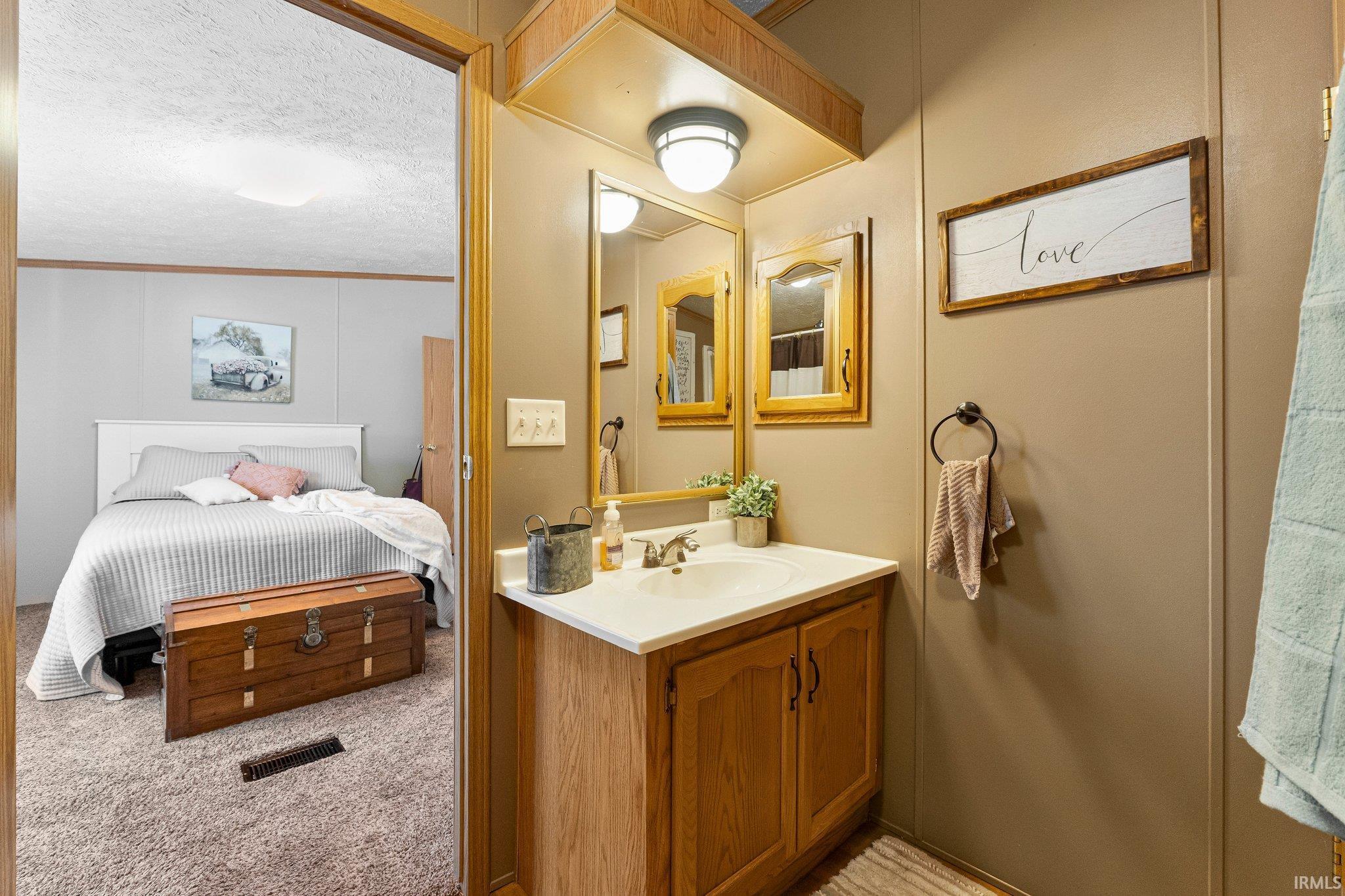 Photo 18 of 6261 N Thistle Downs Ln