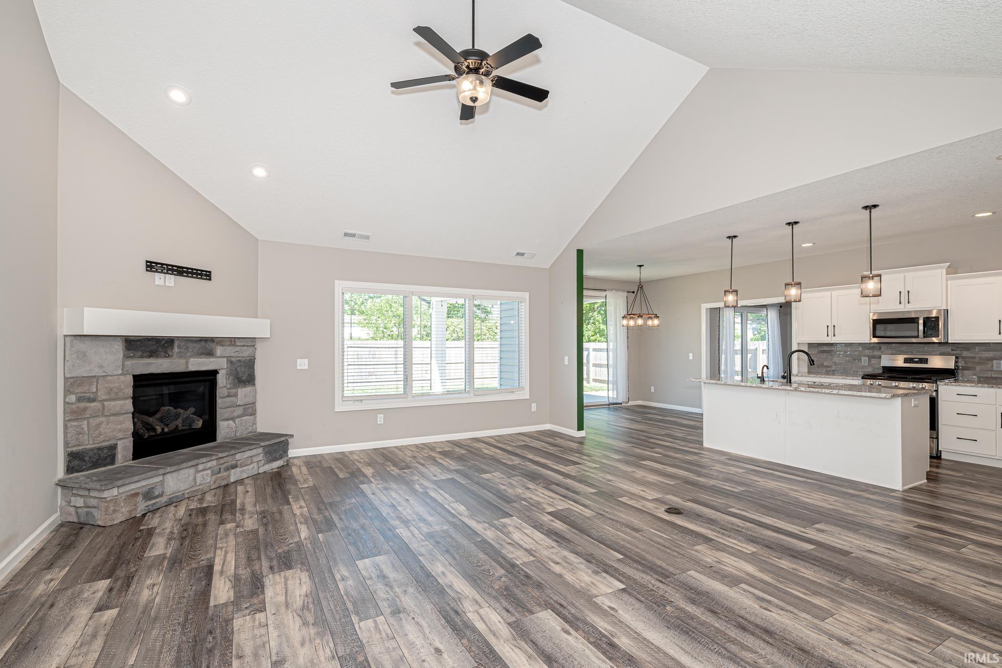 735 N Norfolk Cove