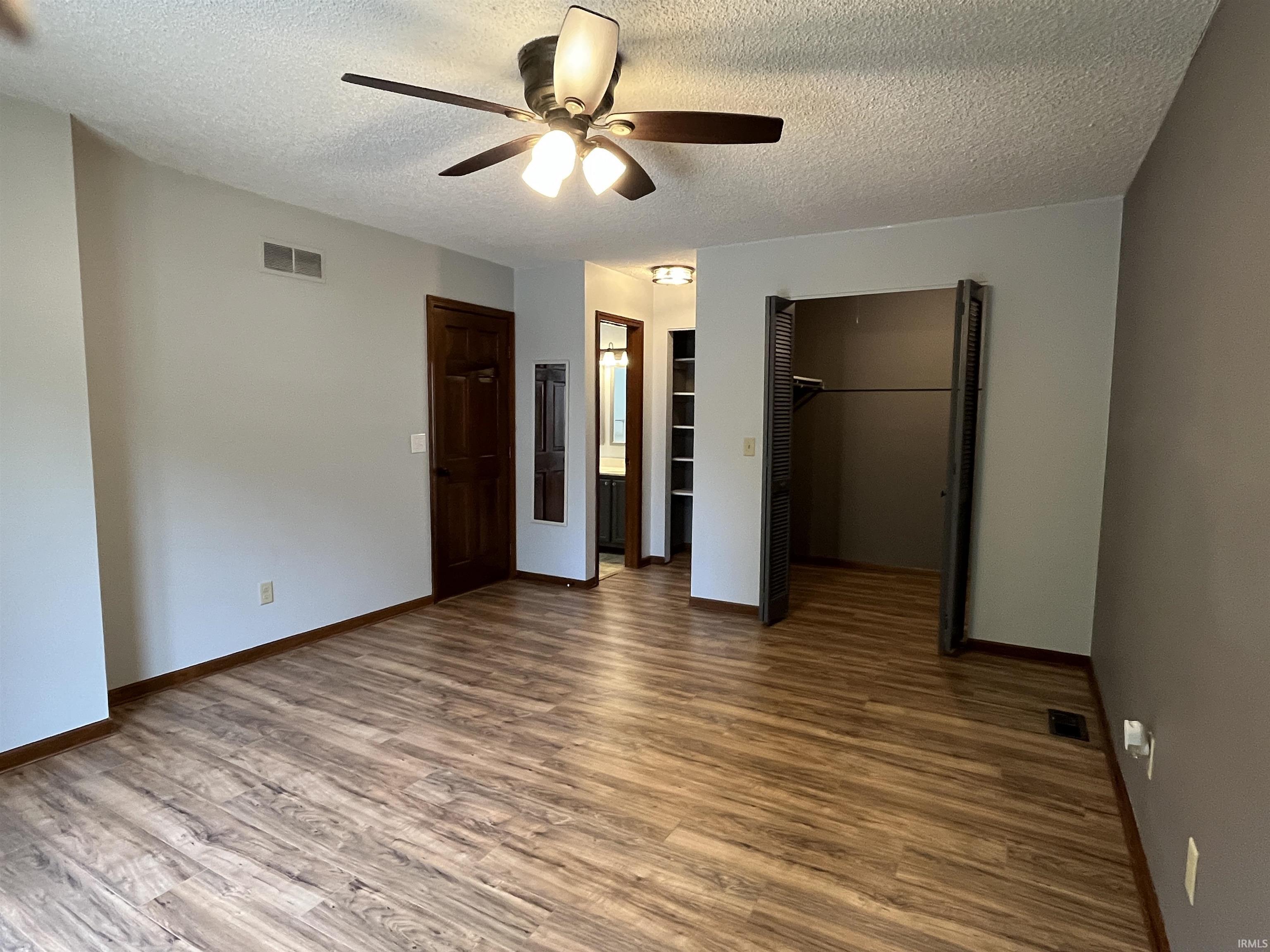 Photo 13 of 4225 Crofton Court