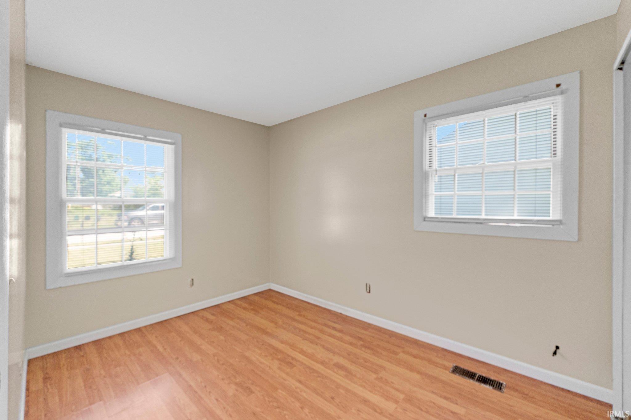 Photo 11 of 834 Applewood Road