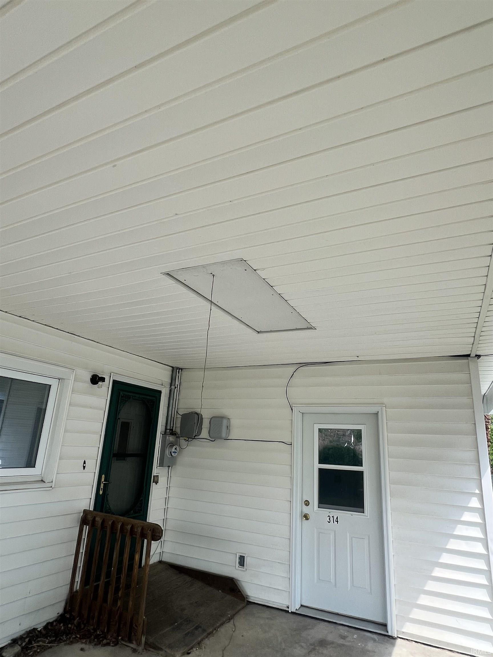 Photo 10 of 314 W Cox Drive