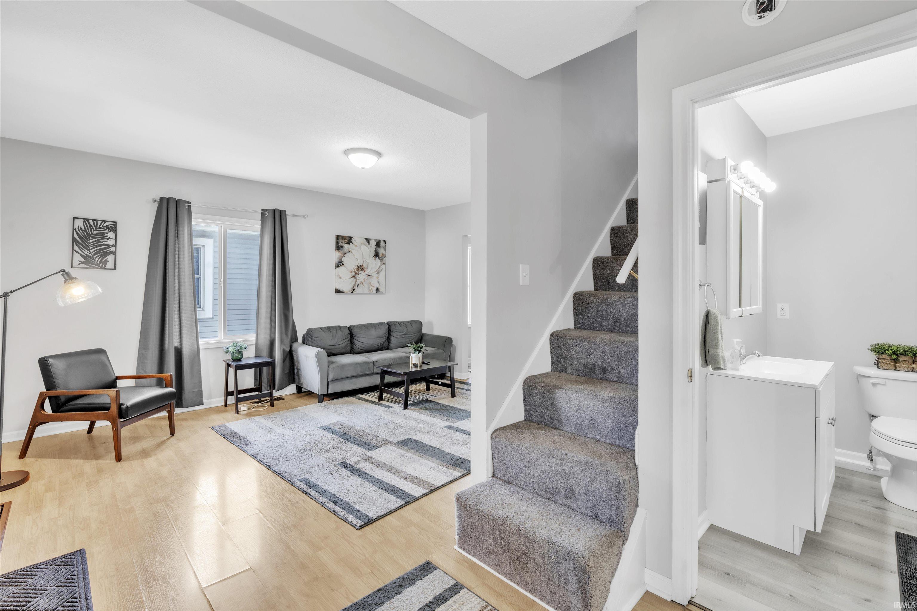 Photo 6 of 2115 Andrew Street