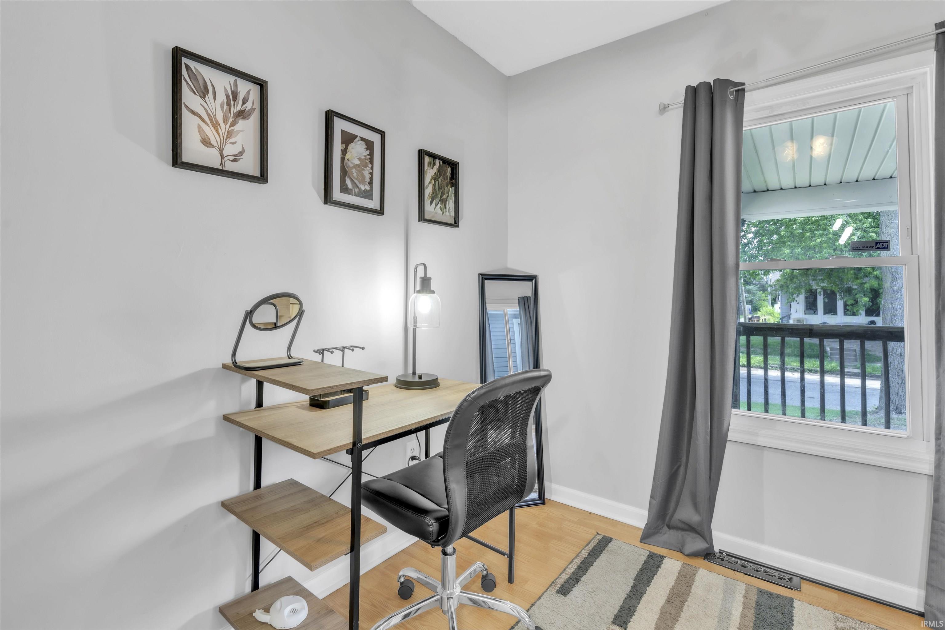 Photo 8 of 2115 Andrew Street