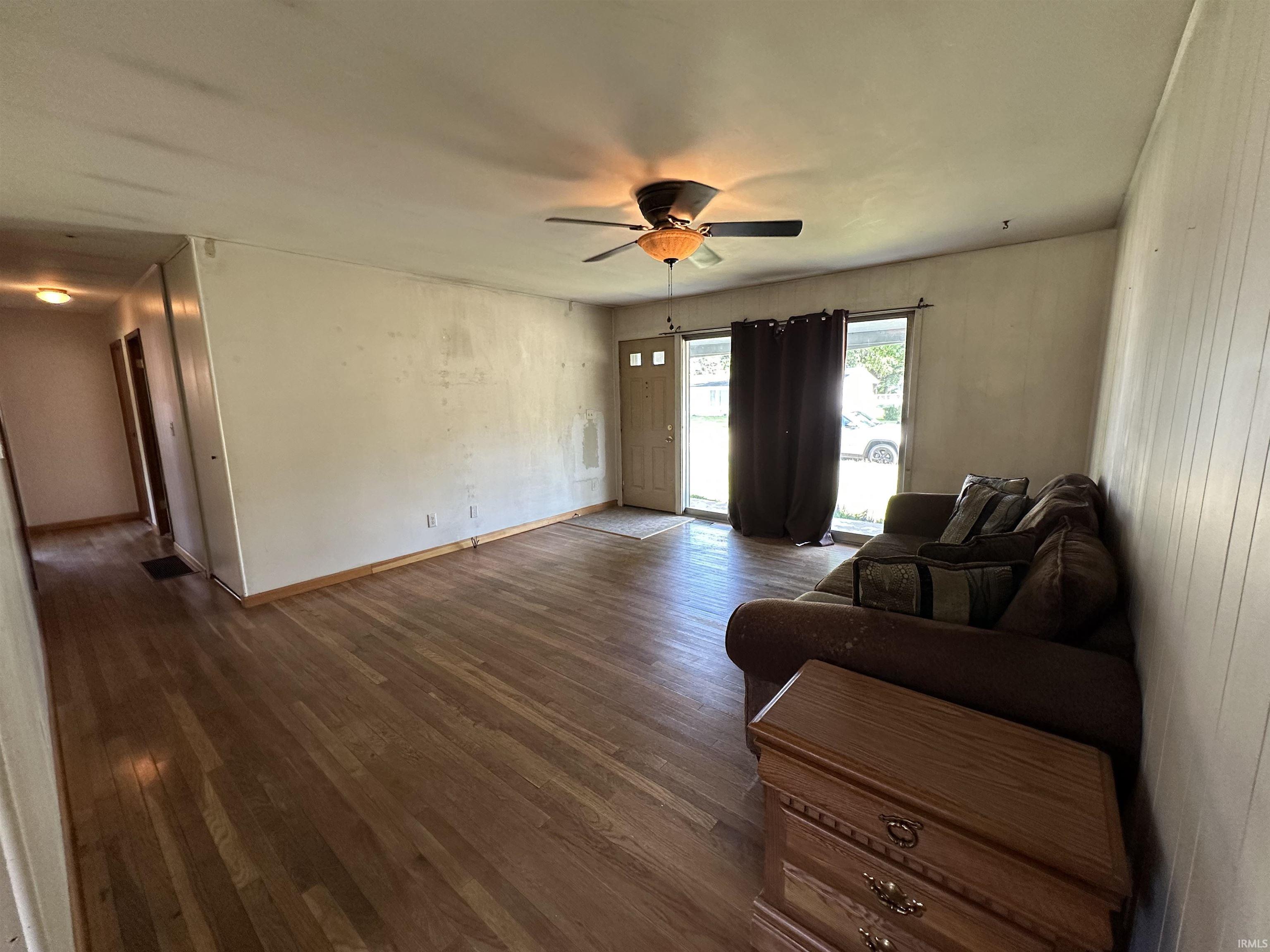 Homes for sale in Peru, IN | 512 Oak St, Peru, IN 46970 | MLS# 202525646