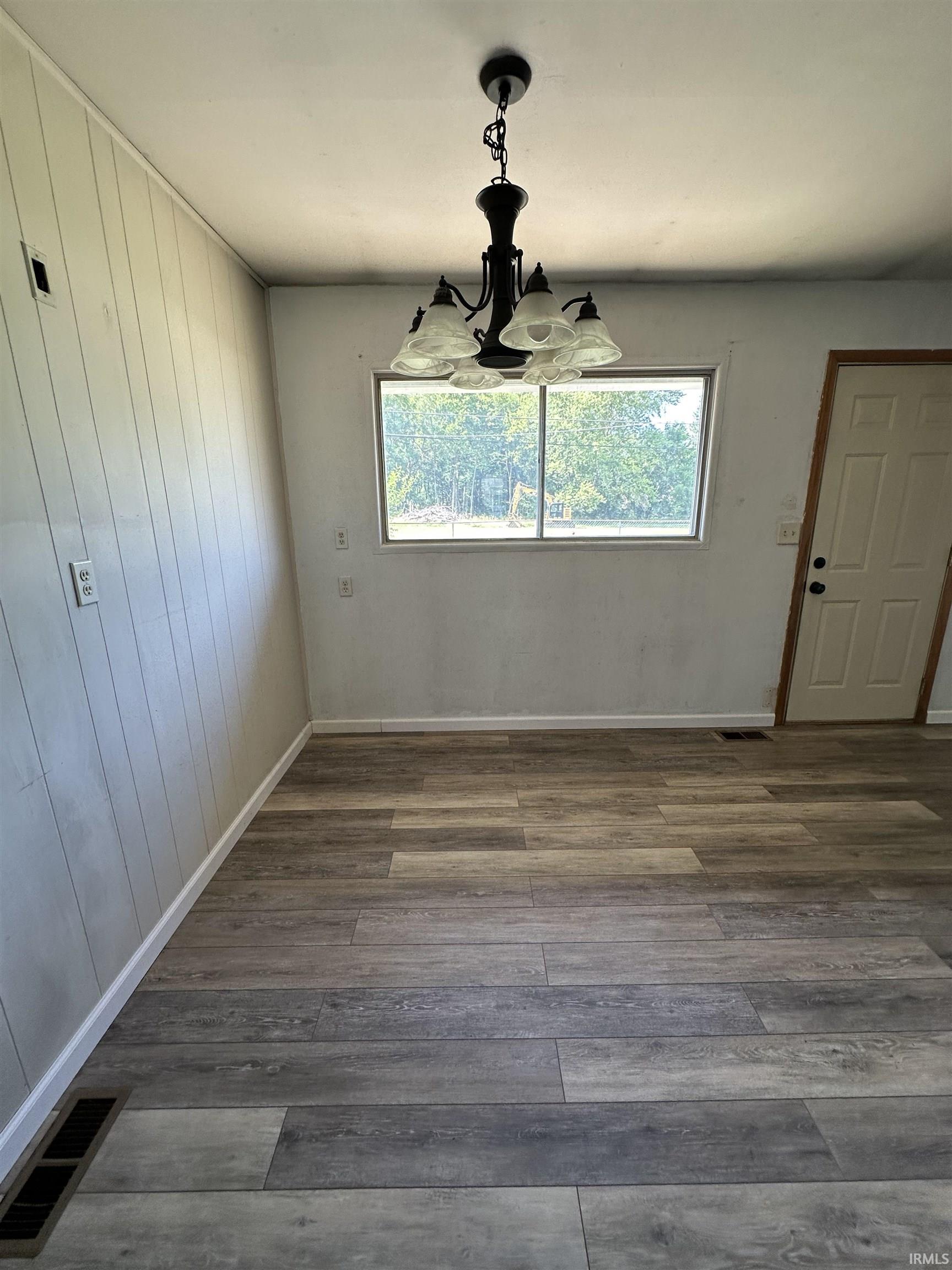 Homes for sale in Peru, IN | 512 Oak St, Peru, IN 46970 | MLS# 202525646