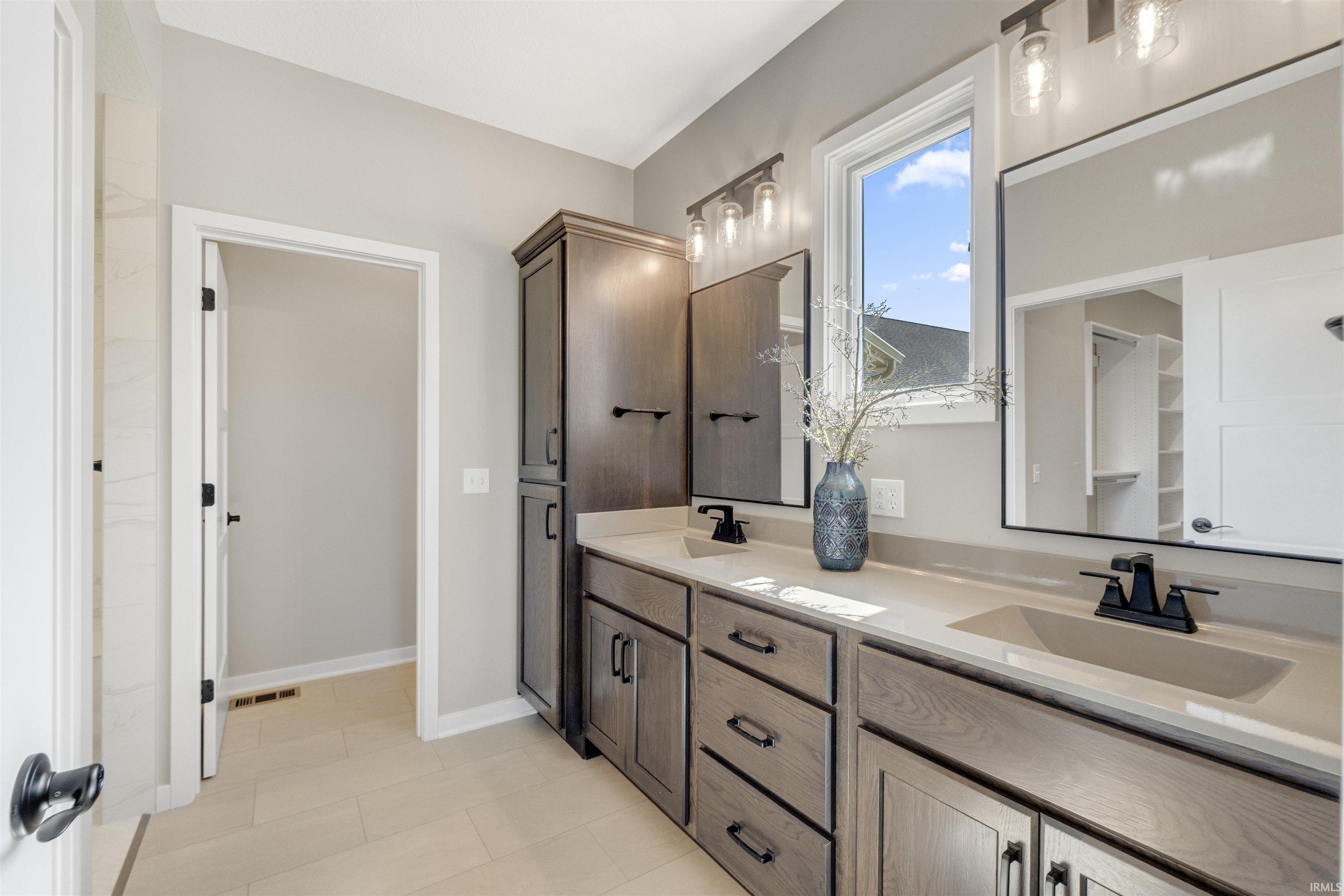 Photo 21 of 17645 Monza Pass