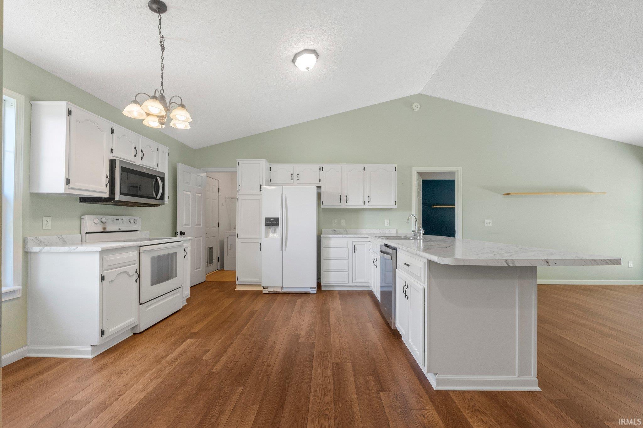 Photo 5 of 8109 Maple Valley Drive