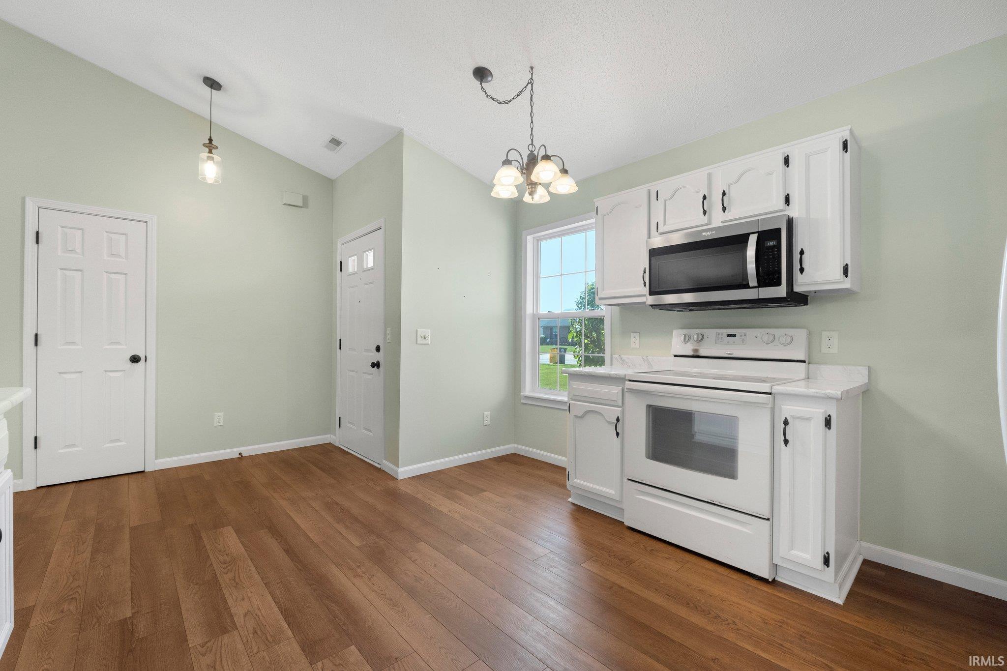 Photo 9 of 8109 Maple Valley Drive