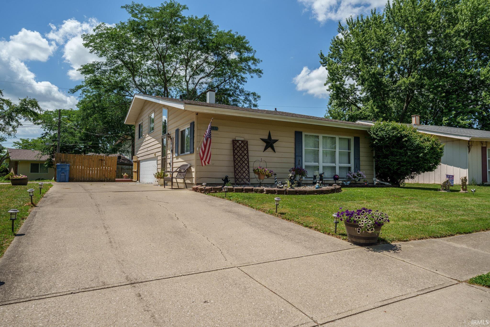 Homes for sale in Peru, IN | 2031 Shaw St, Peru, IN 46970 | MLS# 202525675