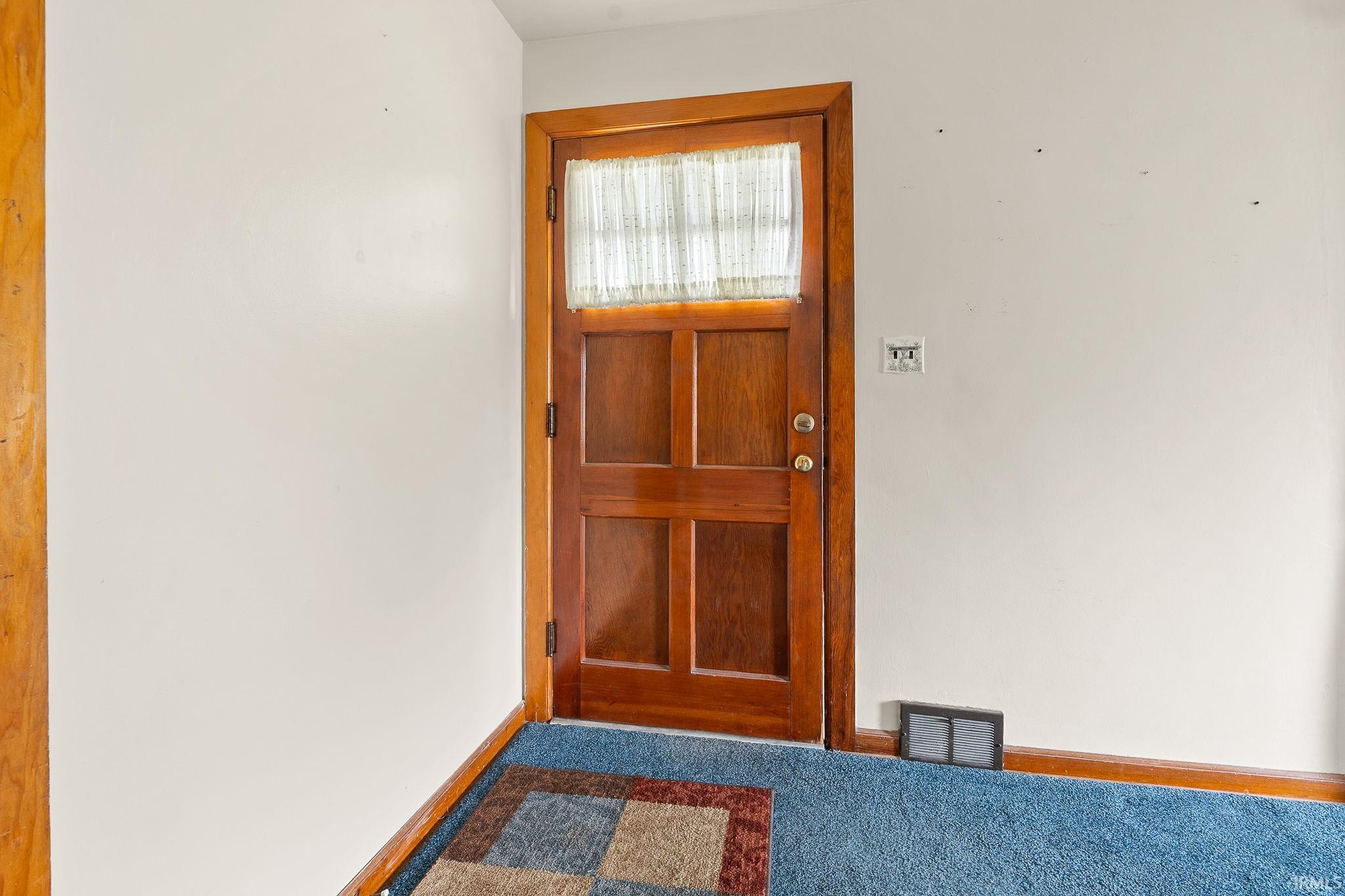 Photo 4 of 735 Ruth Street