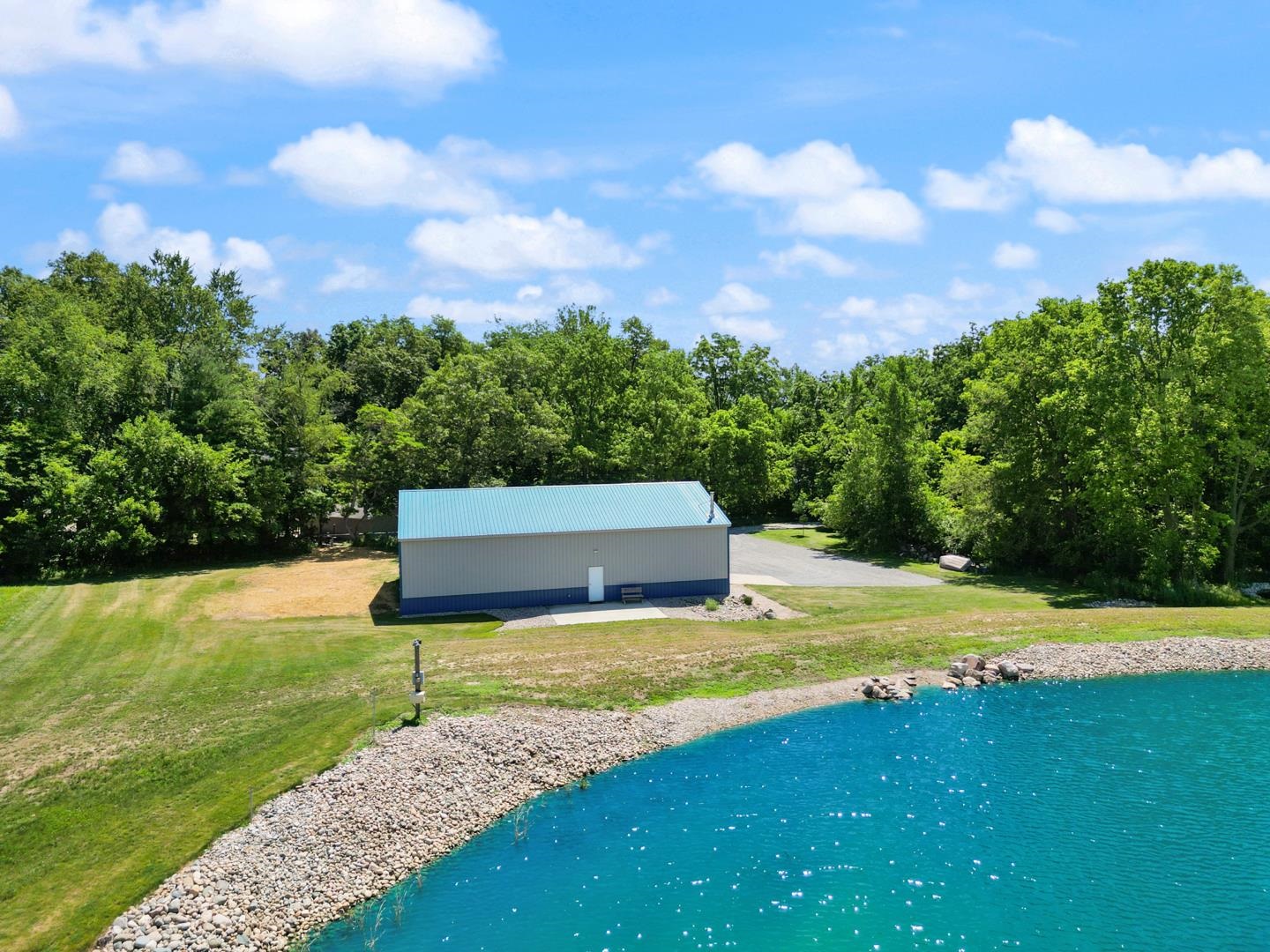 Homes for sale in Leesburg, IN | 4116 E Stanton Rd, Leesburg, IN 46538 | MLS# 202525742