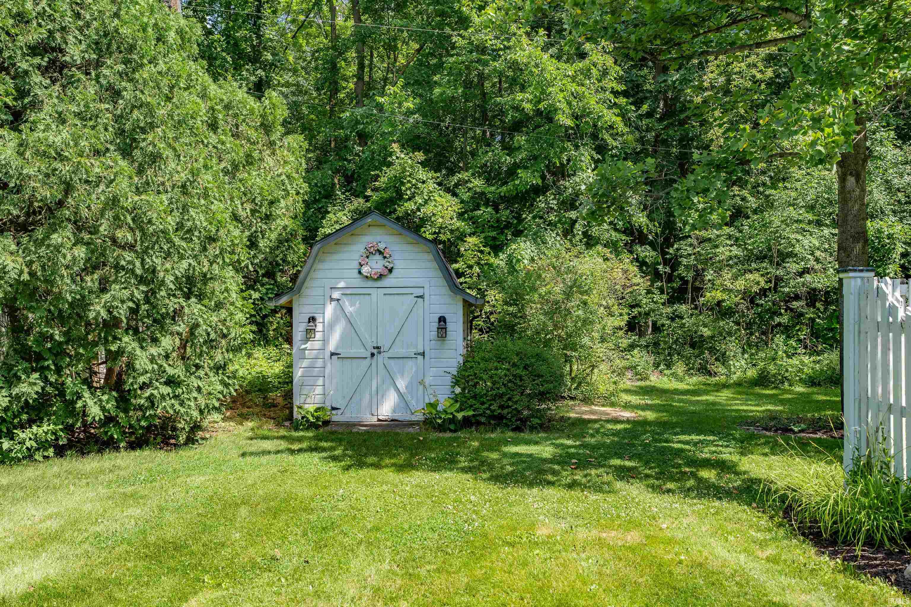 Photo 33 of 7106 Inverness Drive