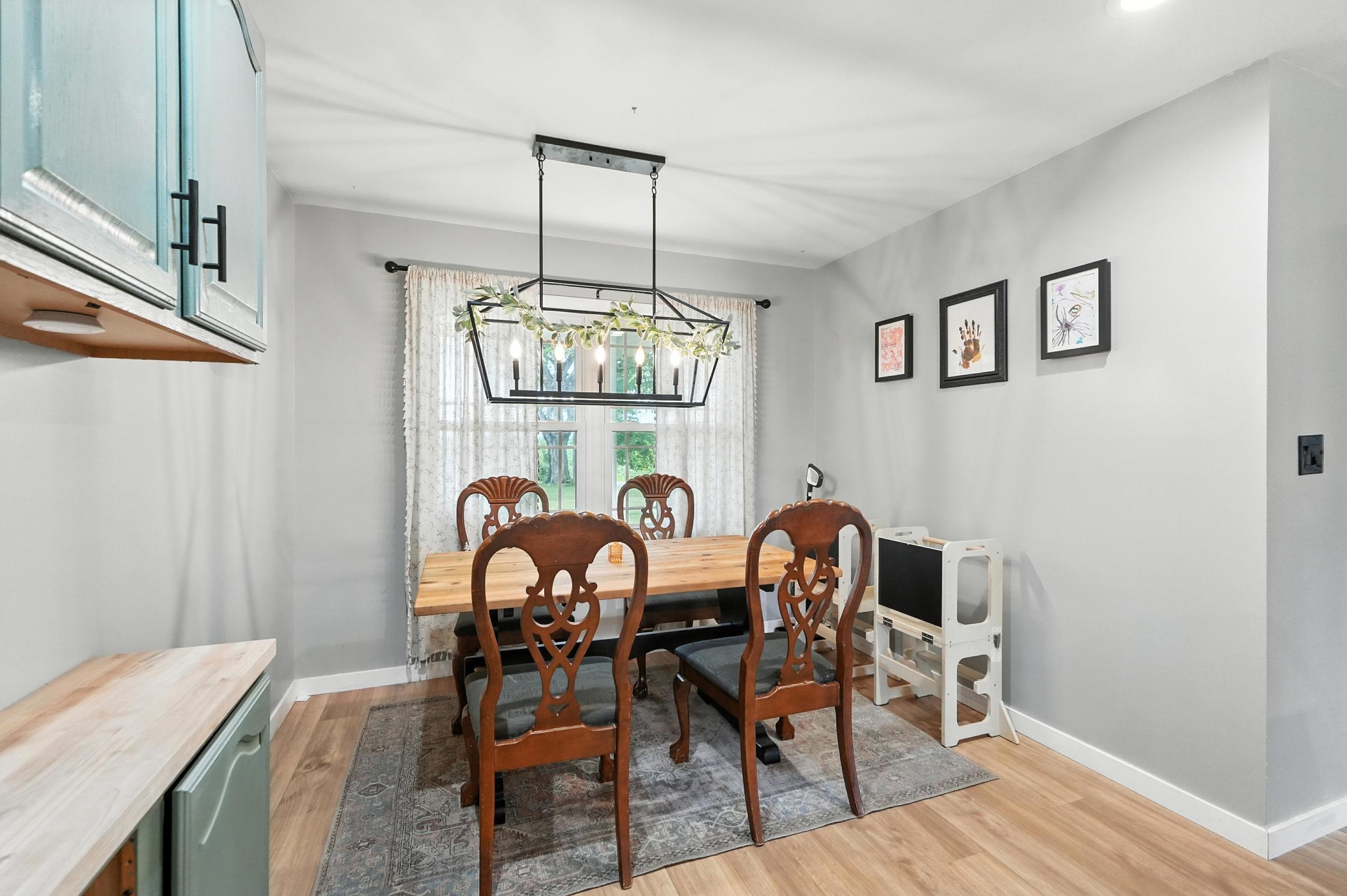 Photo 14 of 640 W Bellefountaine Road