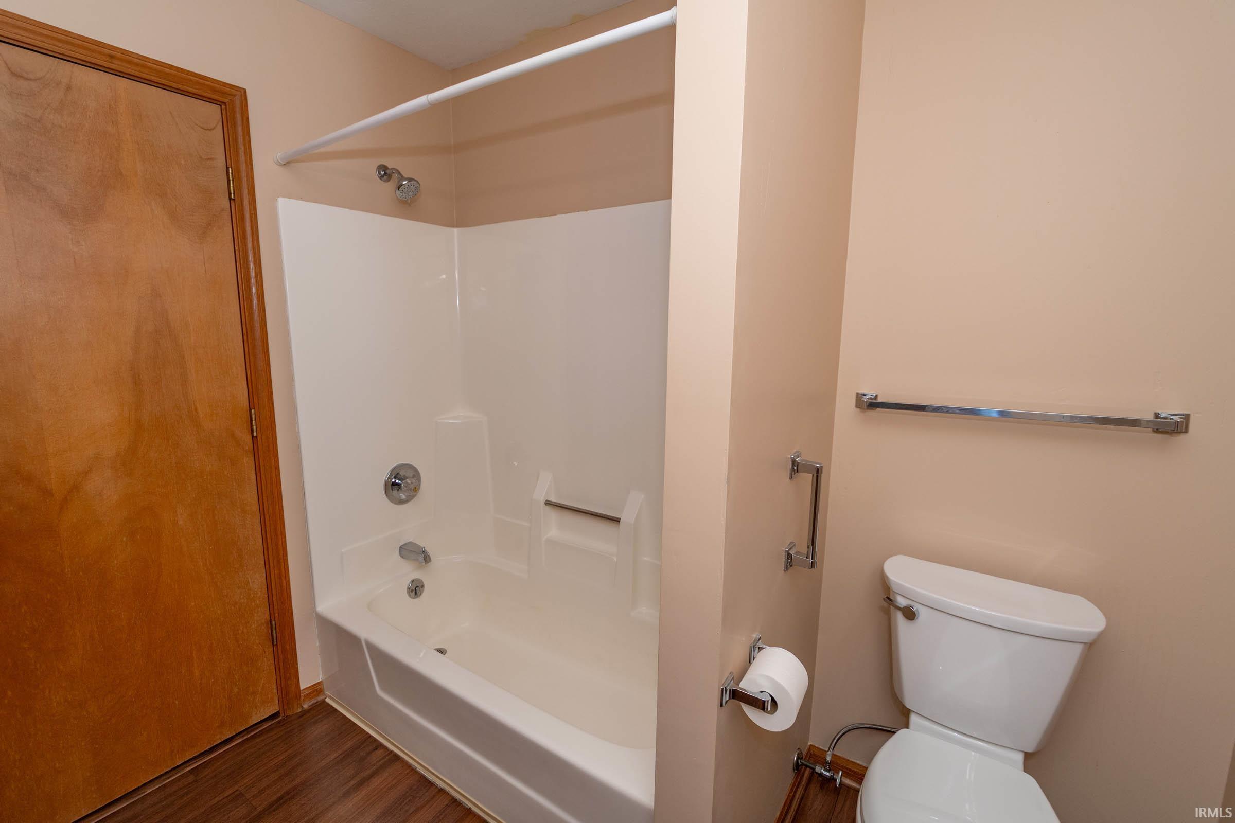 Photo 10 of 2814 Freda Dr.