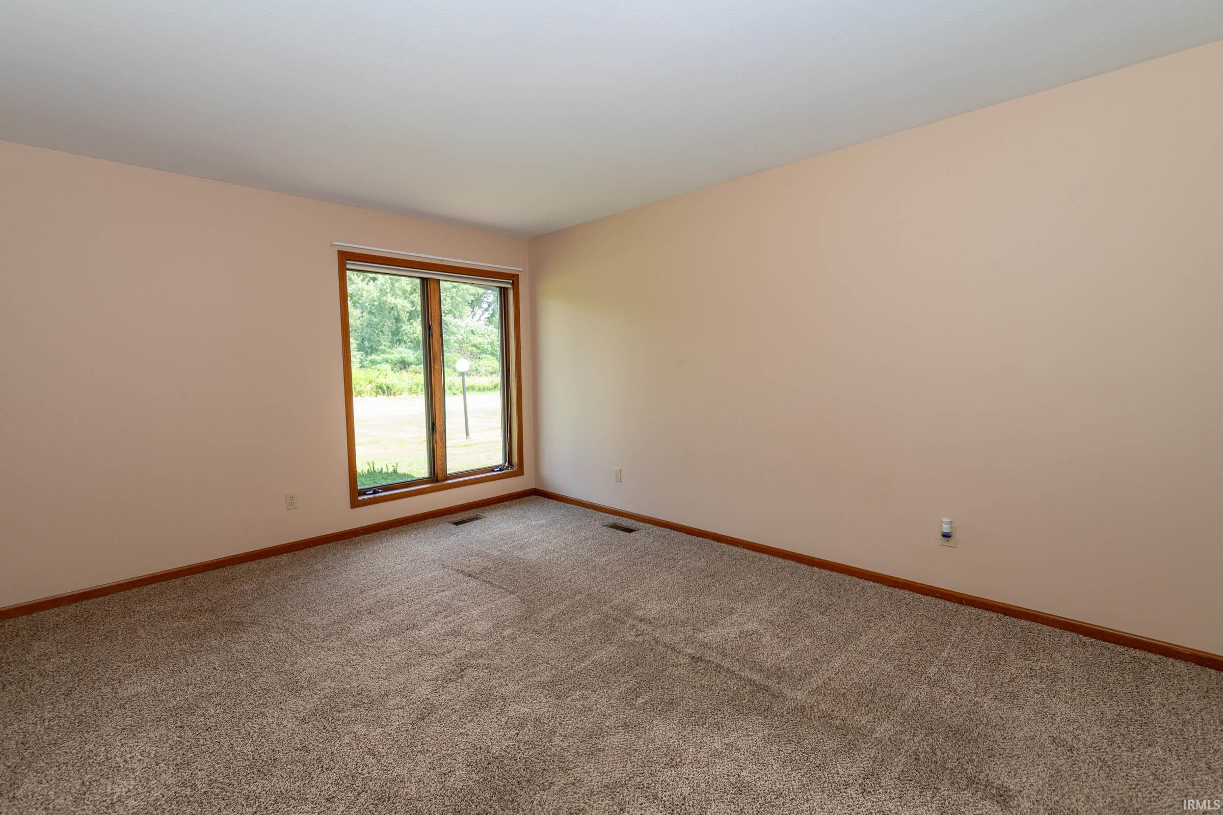 Photo 4 of 2814 Freda Dr.