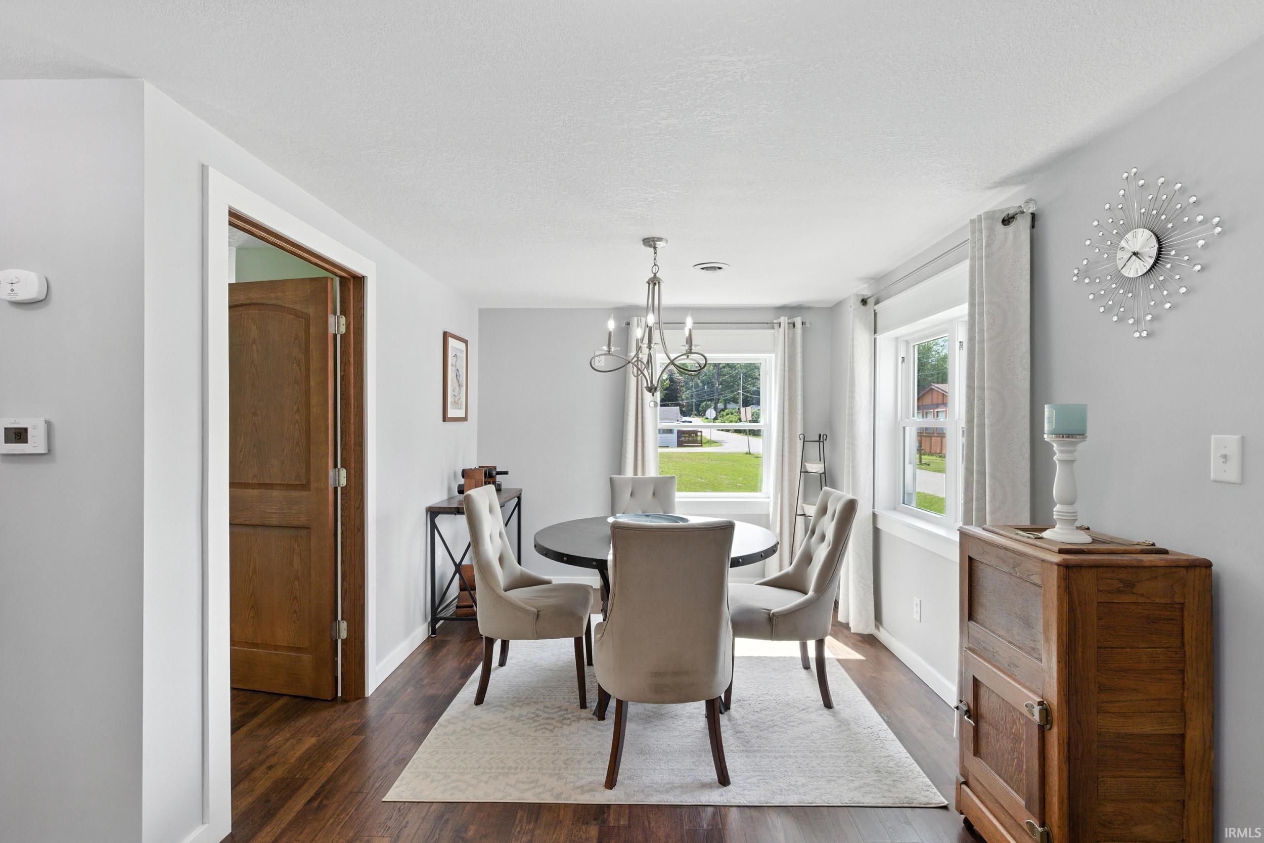 Photo 5 of 7621 W Forest Avenue