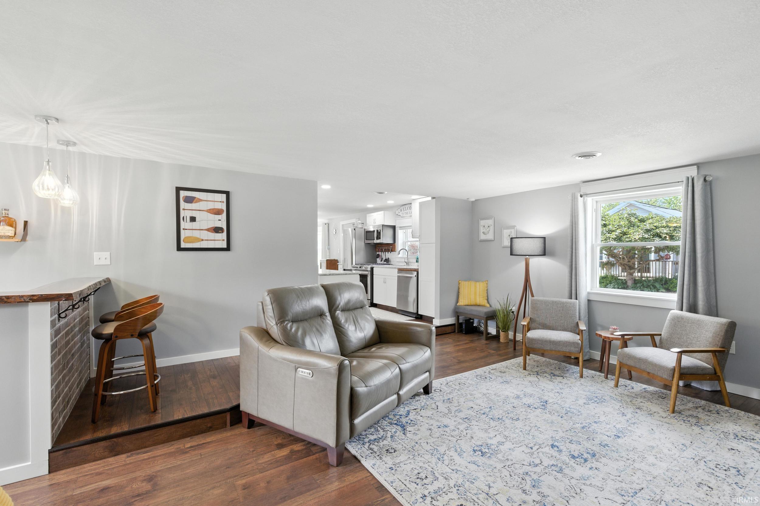 Photo 9 of 7621 W Forest Avenue
