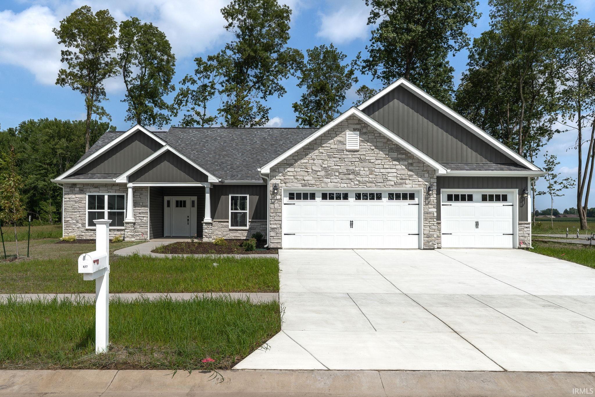 Homes for sale in Frankfort, IN | 837 S Hoke Ave, Frankfort, IN 46041 | MLS# 202525842