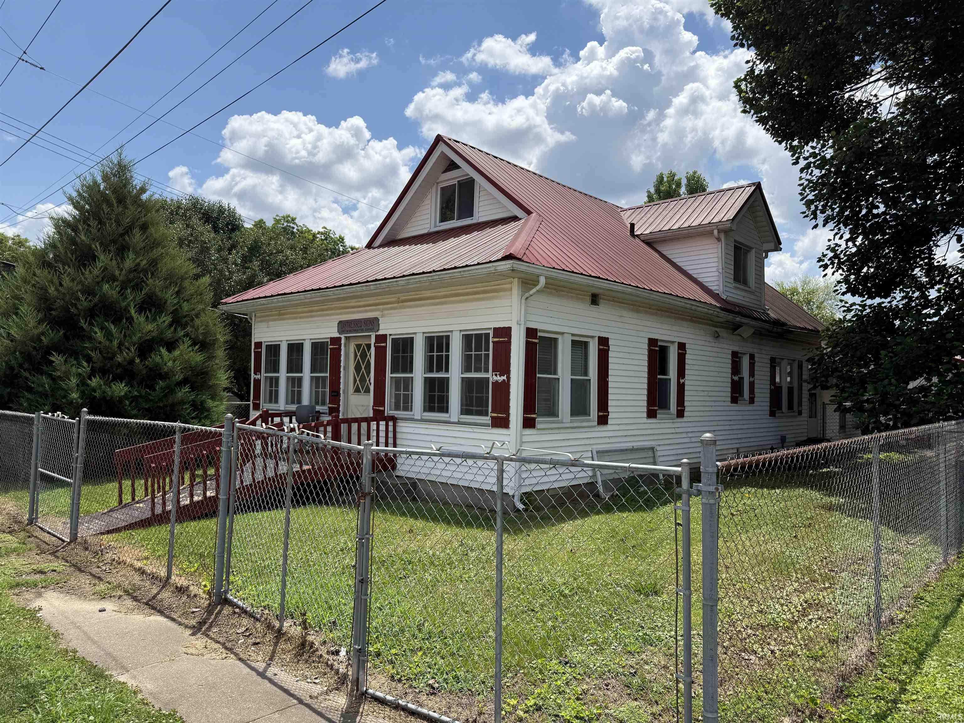 Homes for sale in Lawrenceville, IL | 602 Maple St, Lawrenceville, IL 62439 | MLS# 202525848