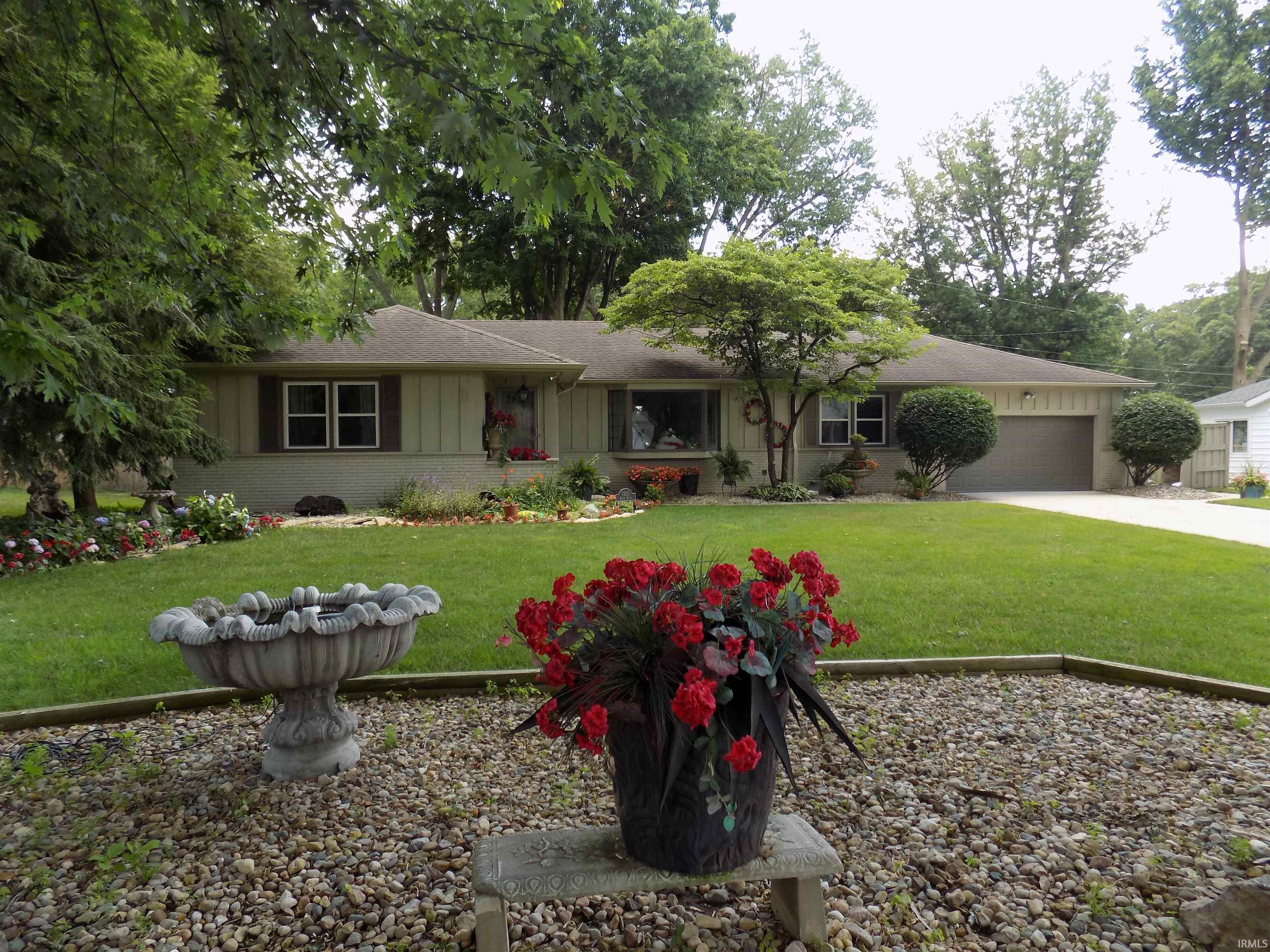 Photo 0 of 1520 Birch Drive