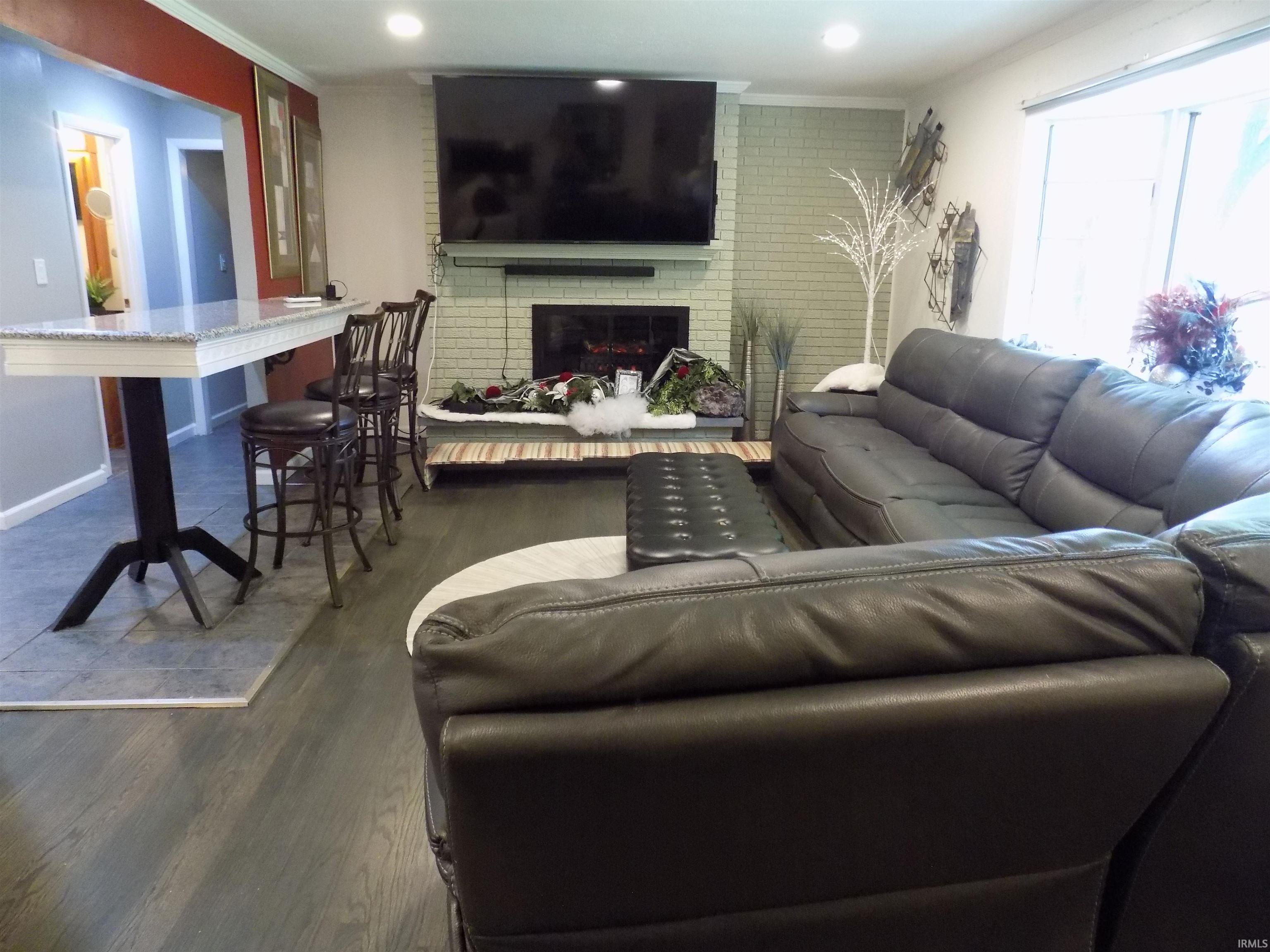 Photo 5 of 1520 Birch Drive
