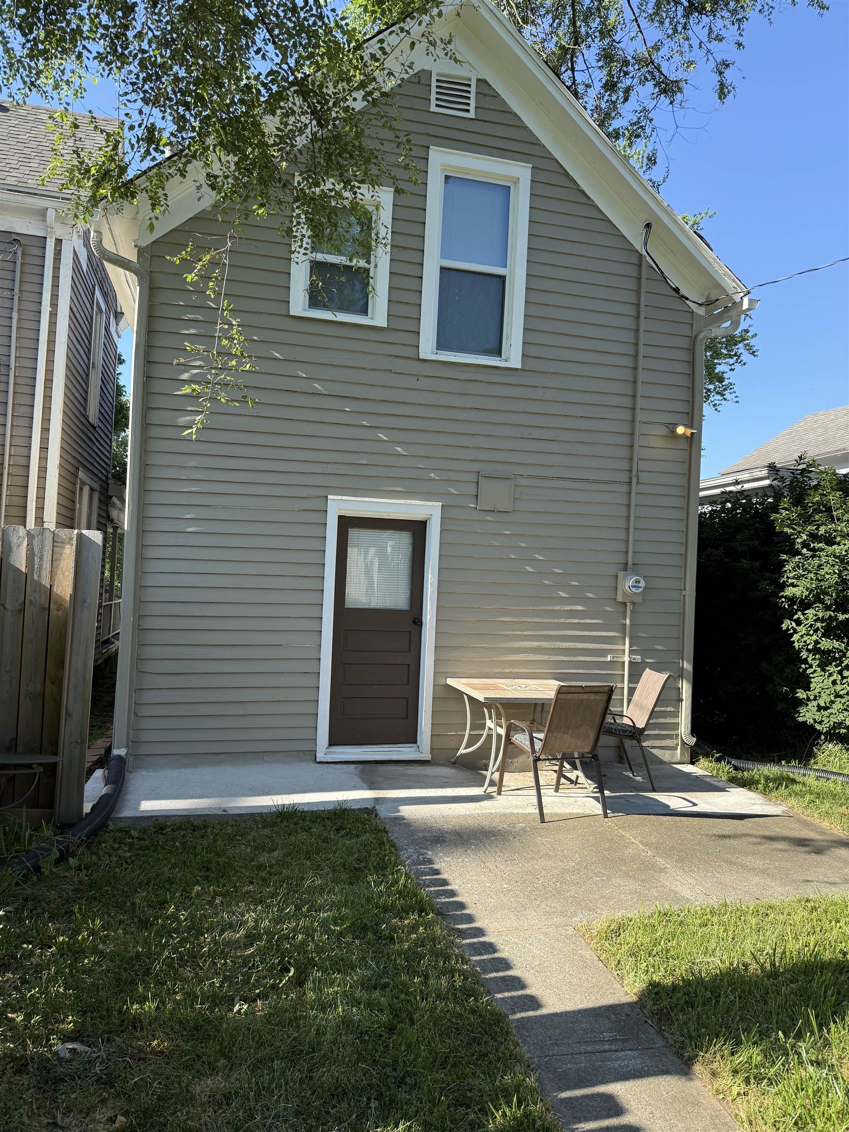 Photo 33 of 332 W Creighton Avenue