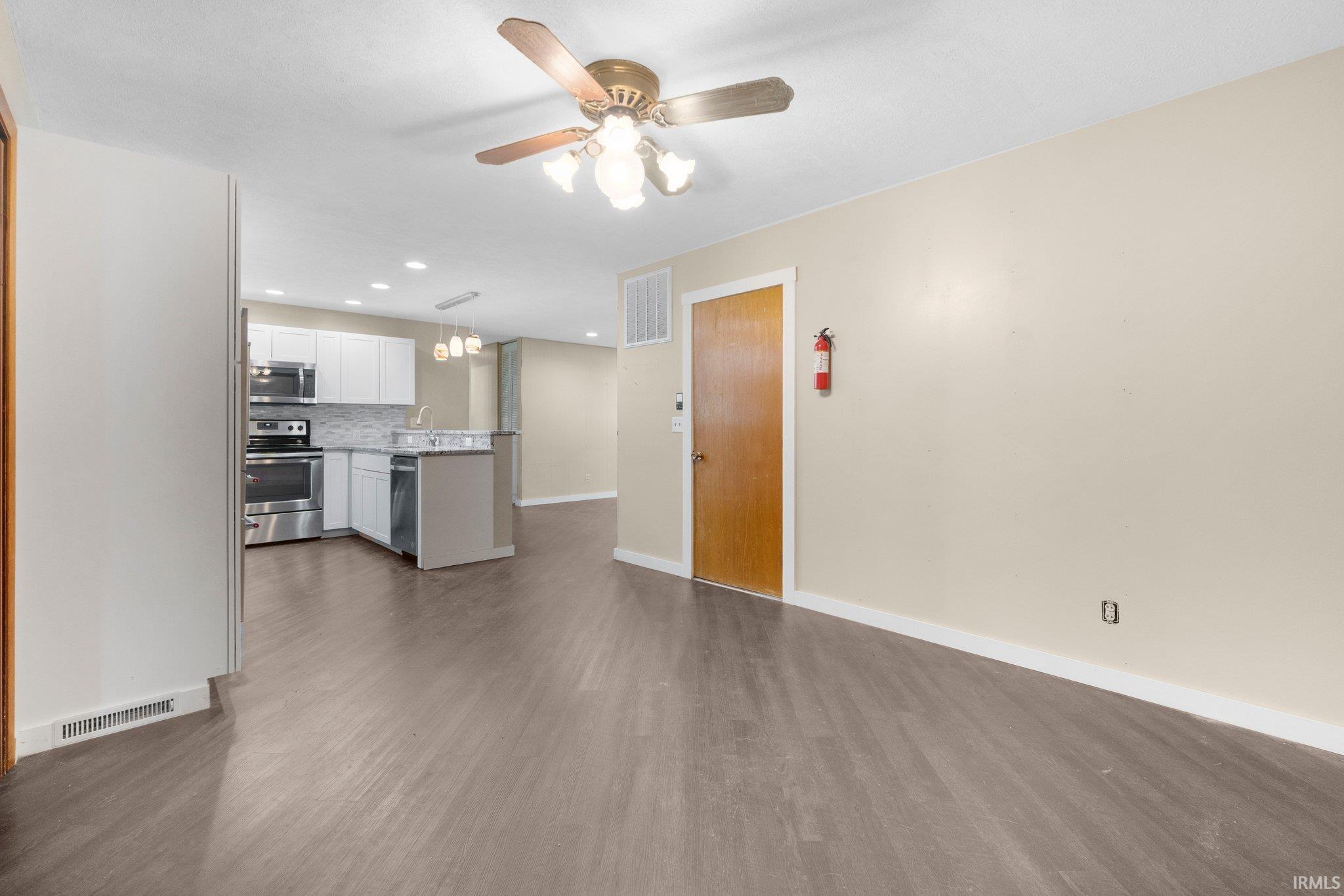 Photo 11 of 328 Linwood Lane