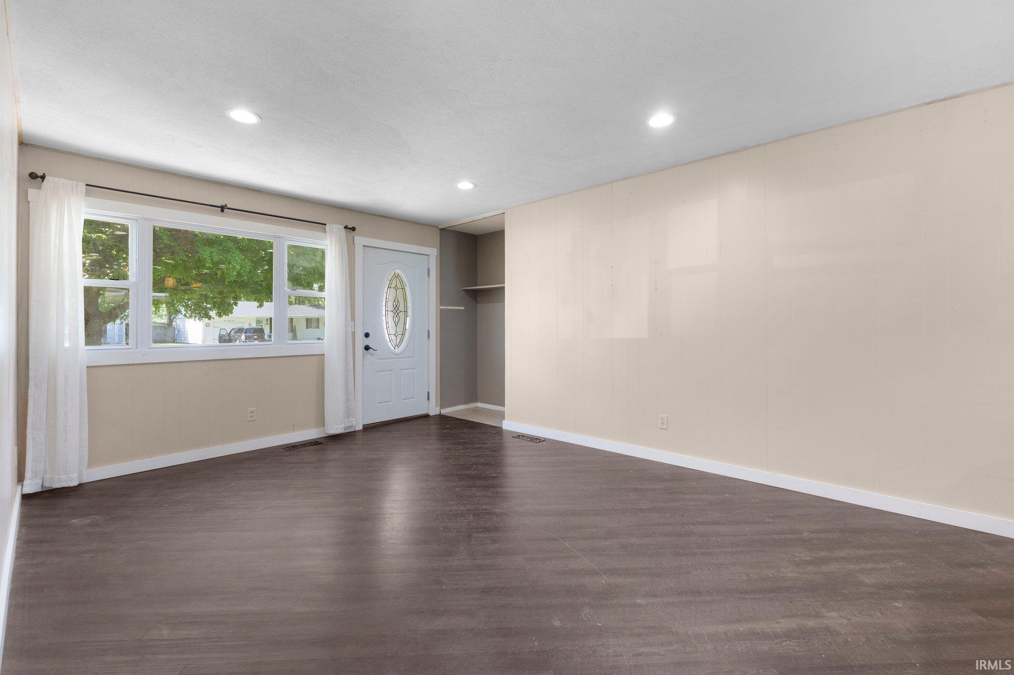 Photo 2 of 328 Linwood Lane