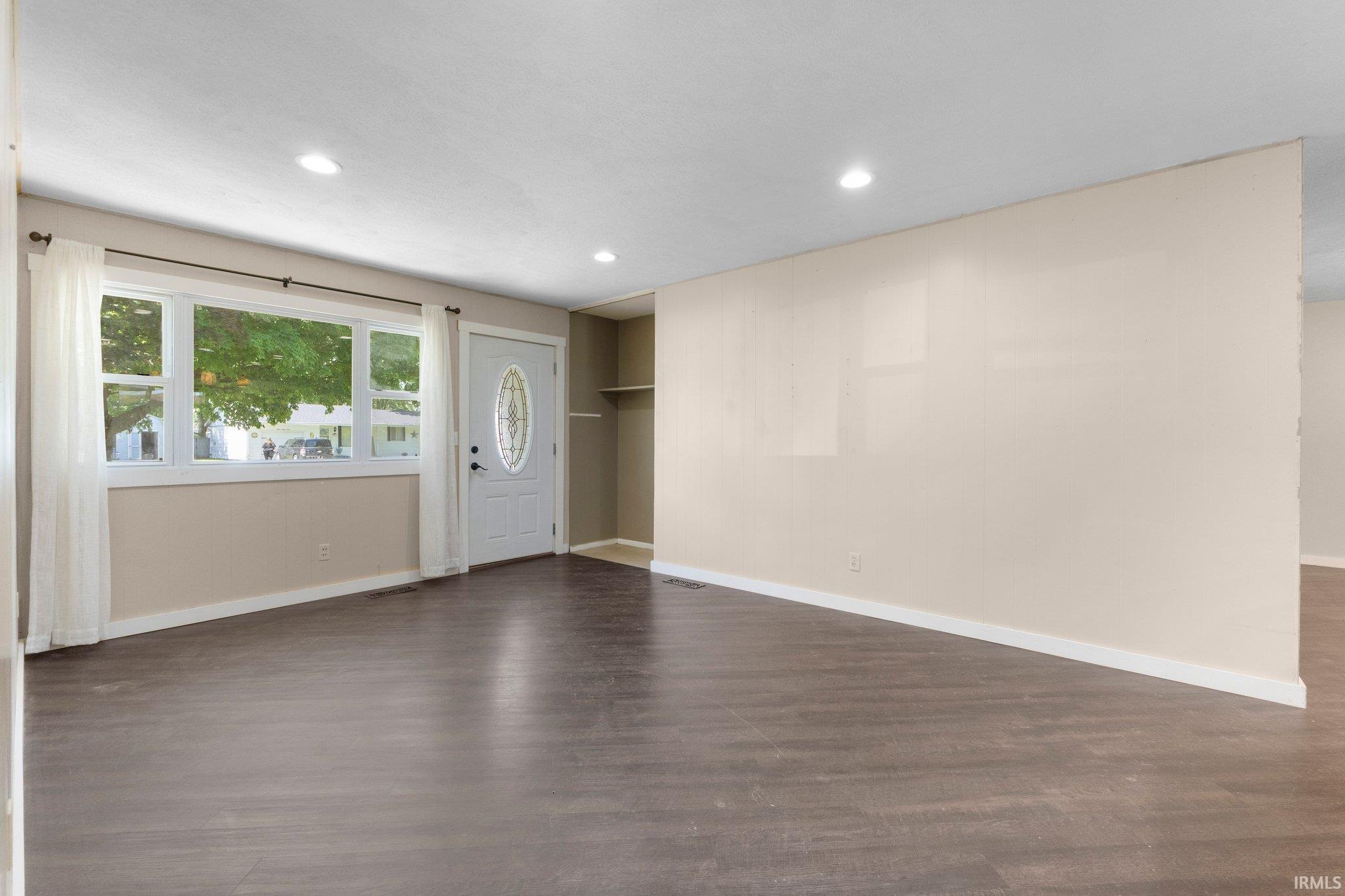 Photo 3 of 328 Linwood Lane