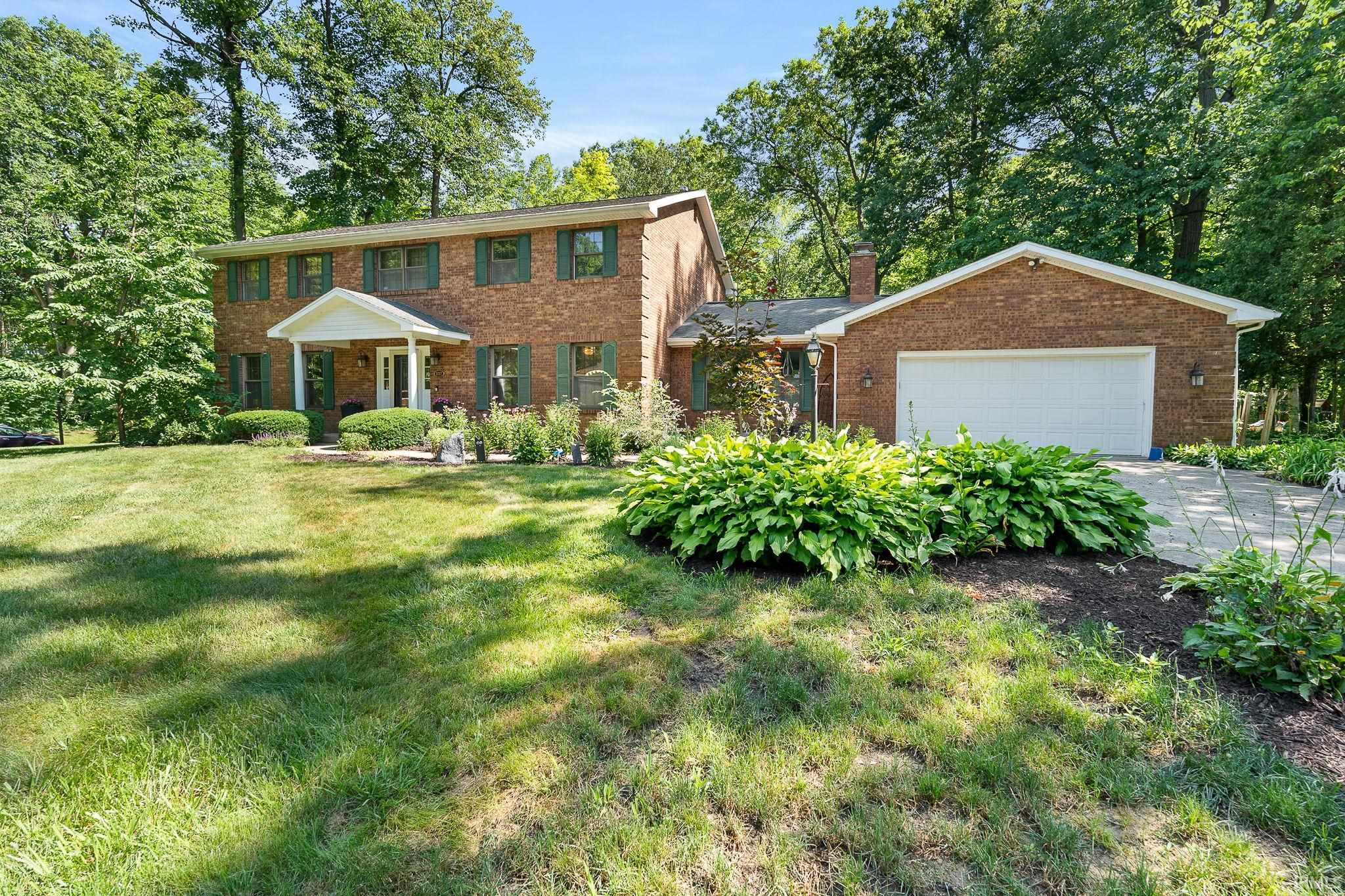 Photo 2 of 832 Rollingwood Lane