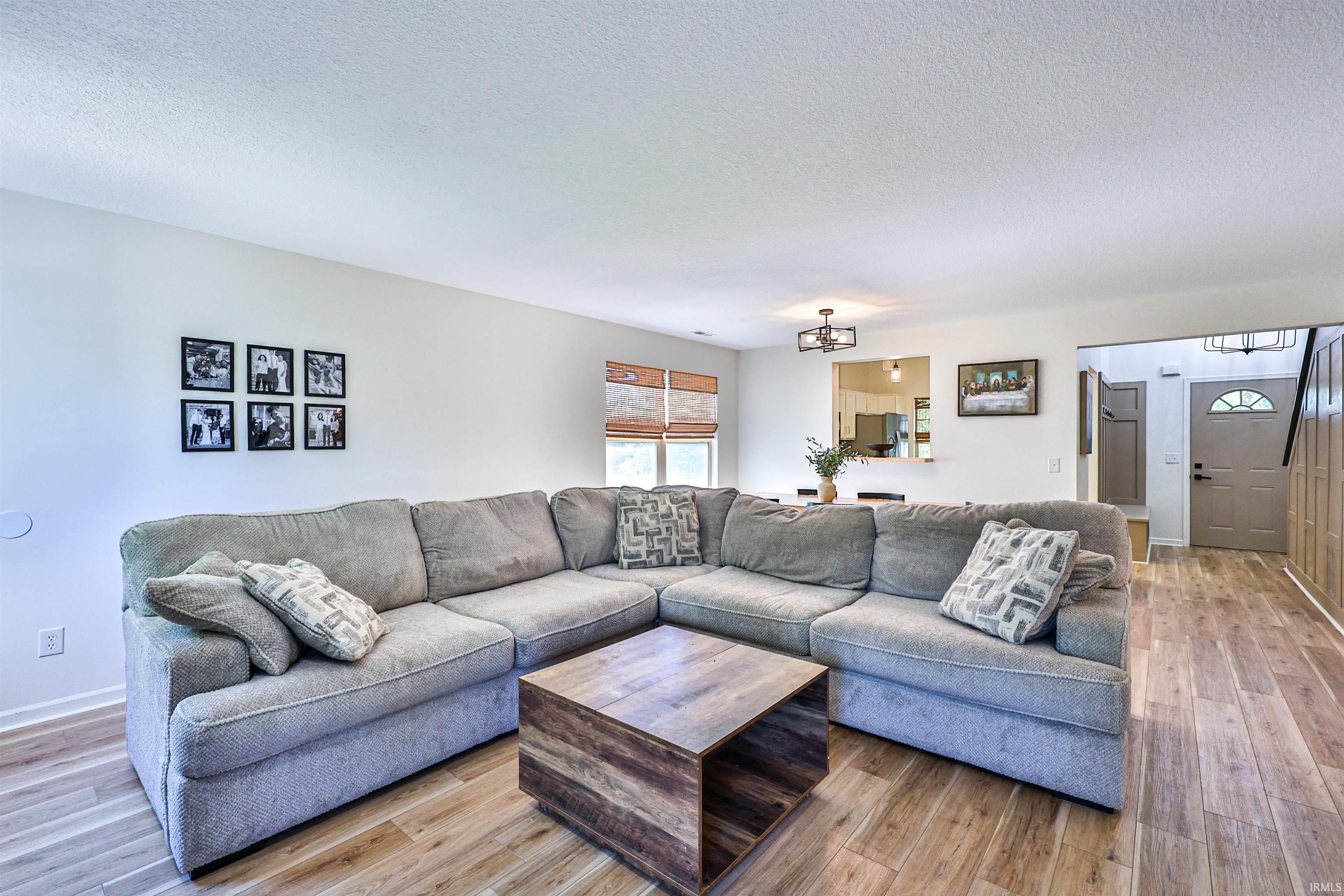 Photo 11 of 12506 Ivanhoe Lane