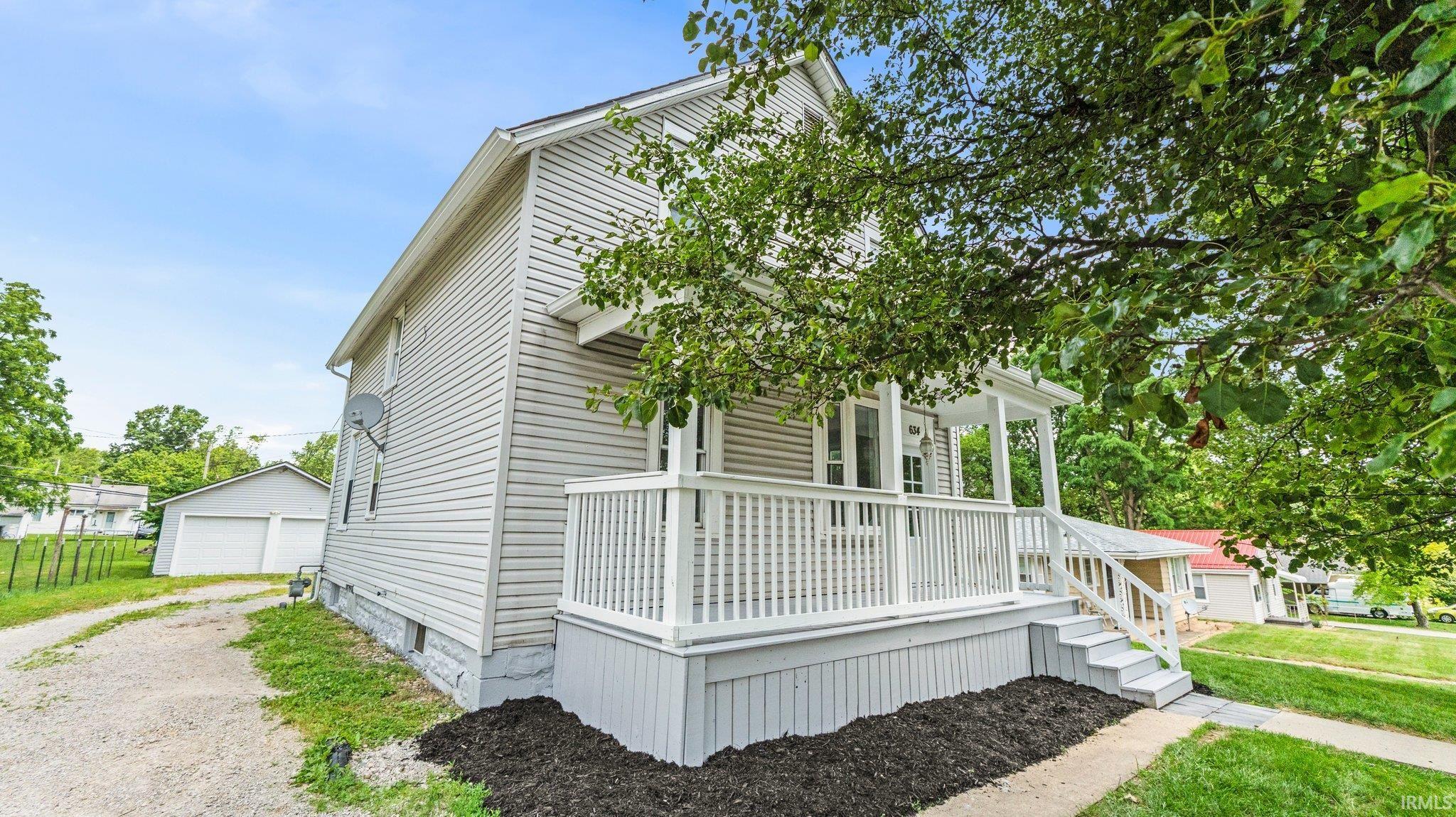 Photo 1 of 634 Russel Avenue