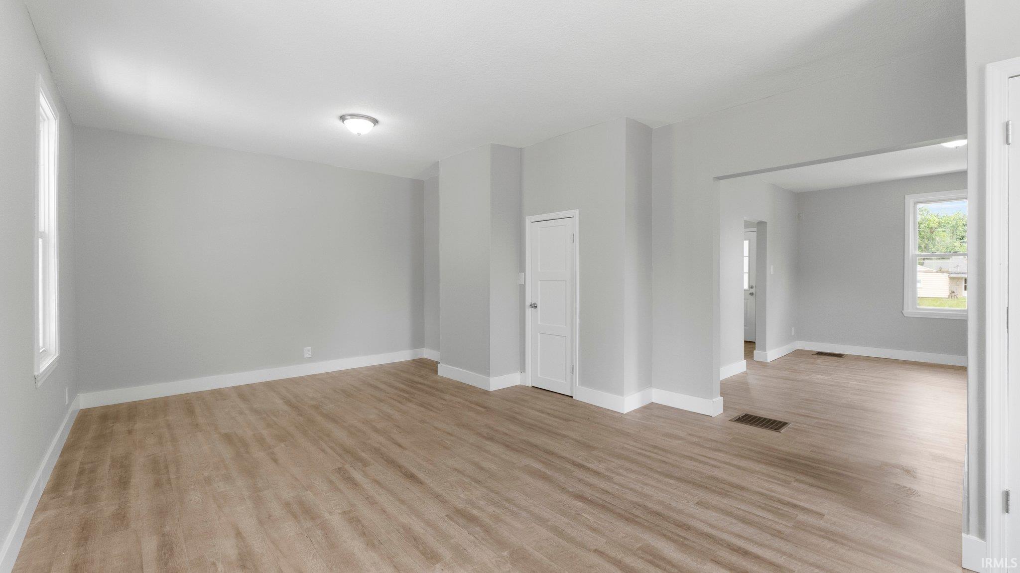 Photo 5 of 634 Russel Avenue