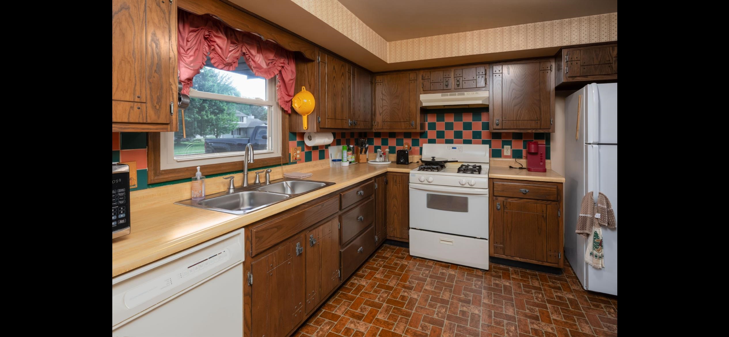 Photo 7 of 8722 Glenrock Drive