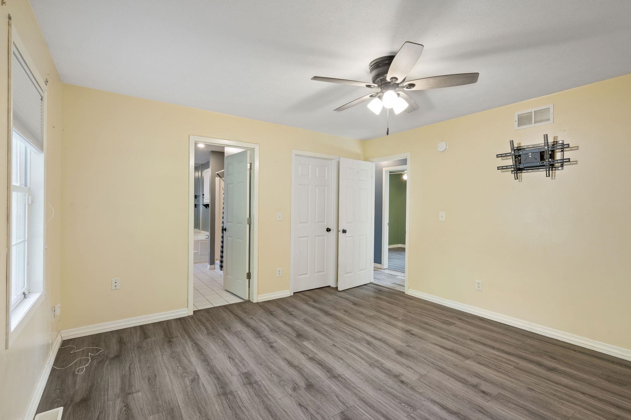 Photo 16 of 604 Austin Drive