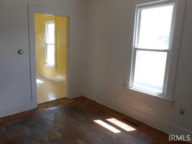 Homes for sale in Evansville, IN | 915 W Idlewild Dr, Evansville, IN 47710 | MLS# 202525939