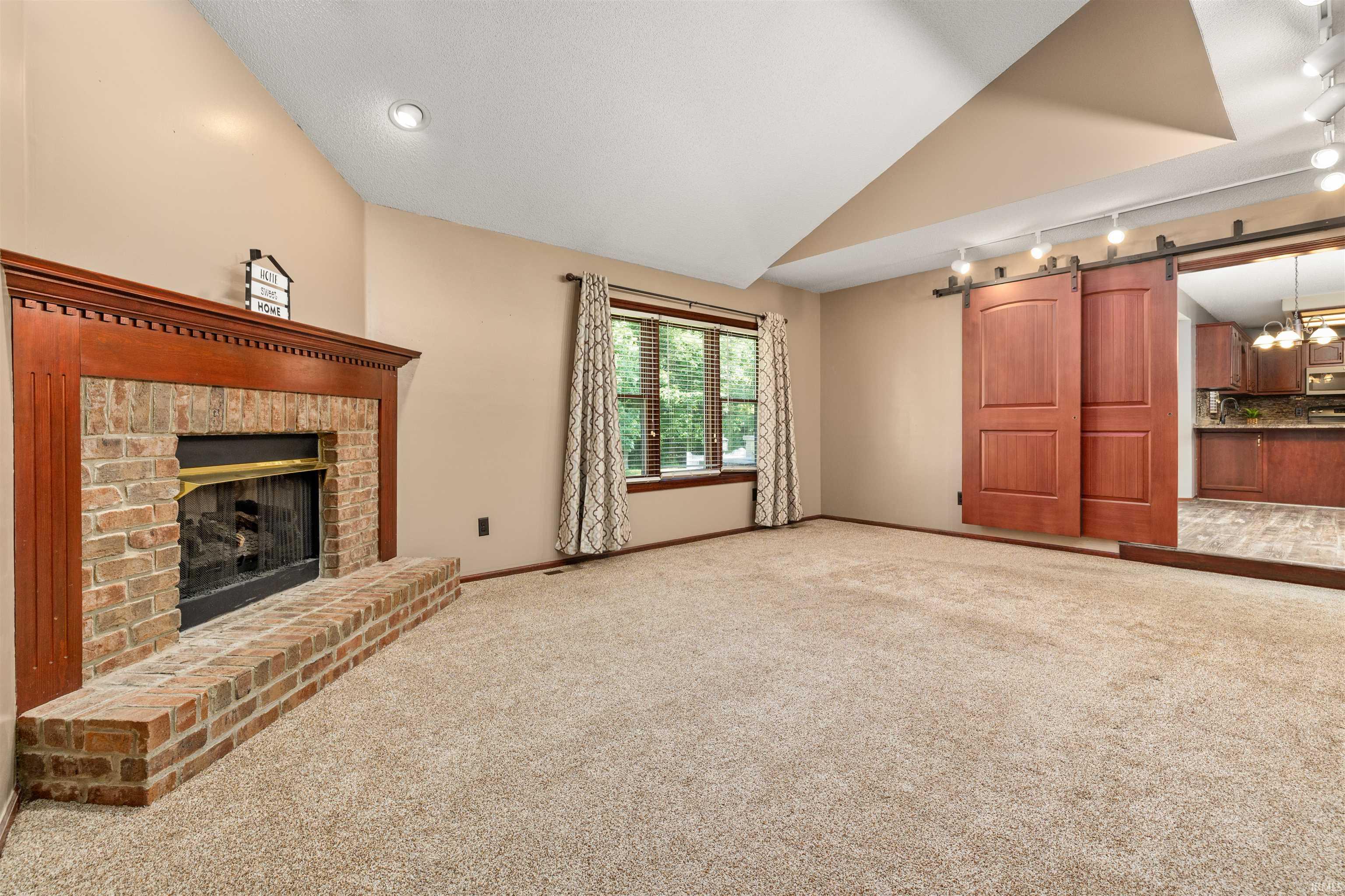 Homes for sale in Auburn, IN | 2312 Northgate Blvd, Auburn, IN 46706 | MLS# 202525946