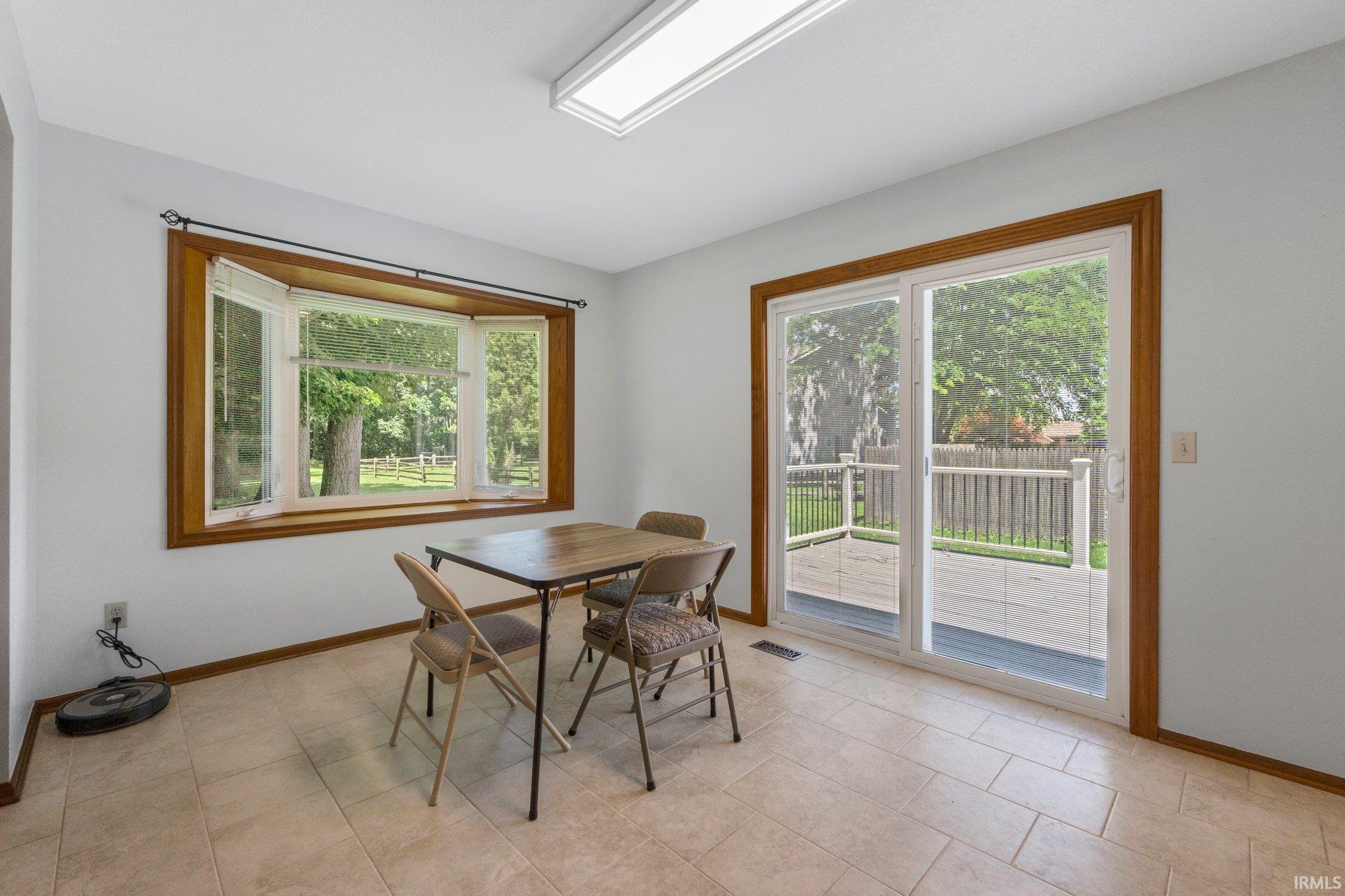 Photo 11 of 9028 Hickory Knoll Boulevard