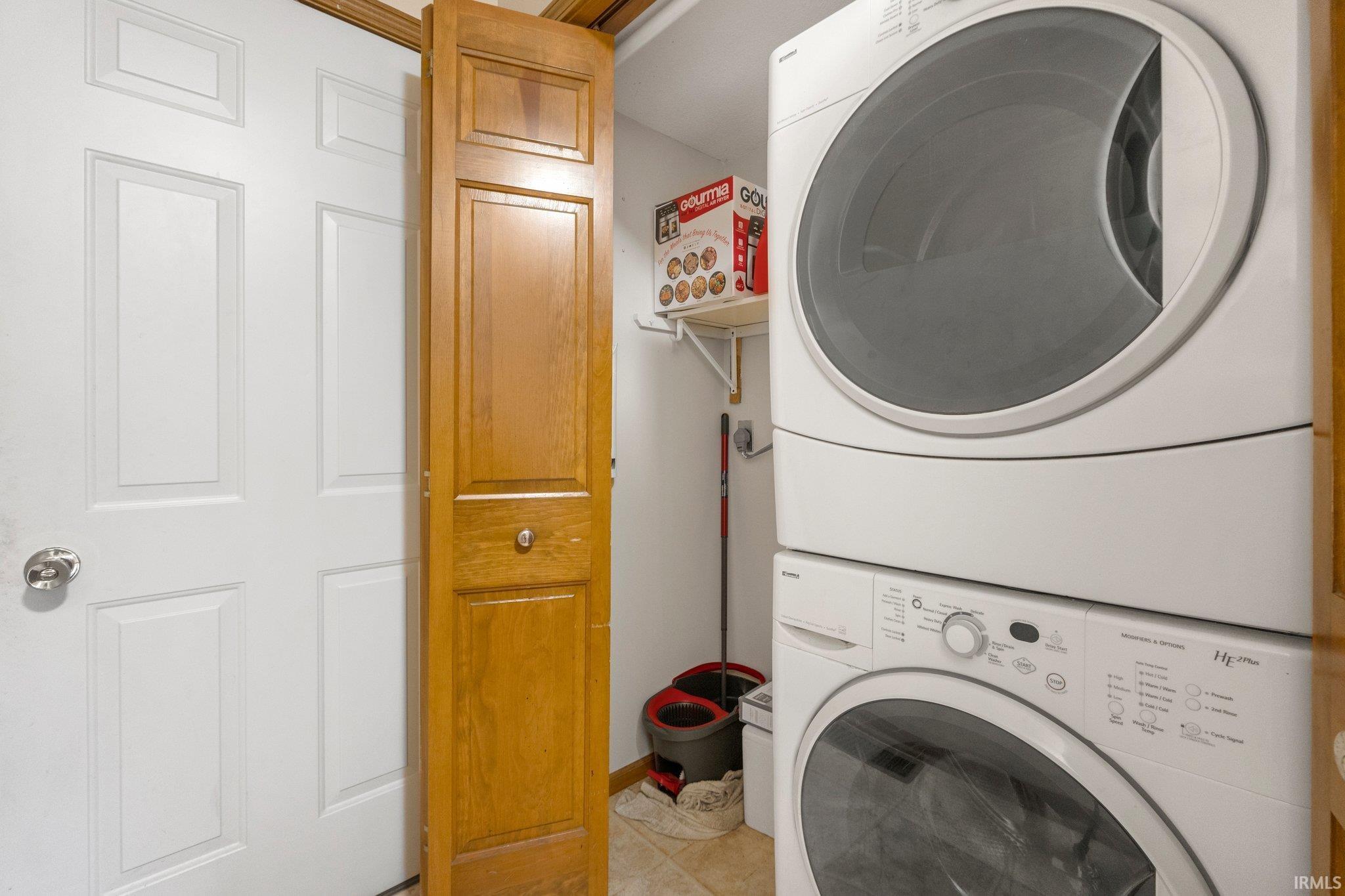 Photo 12 of 9028 Hickory Knoll Boulevard